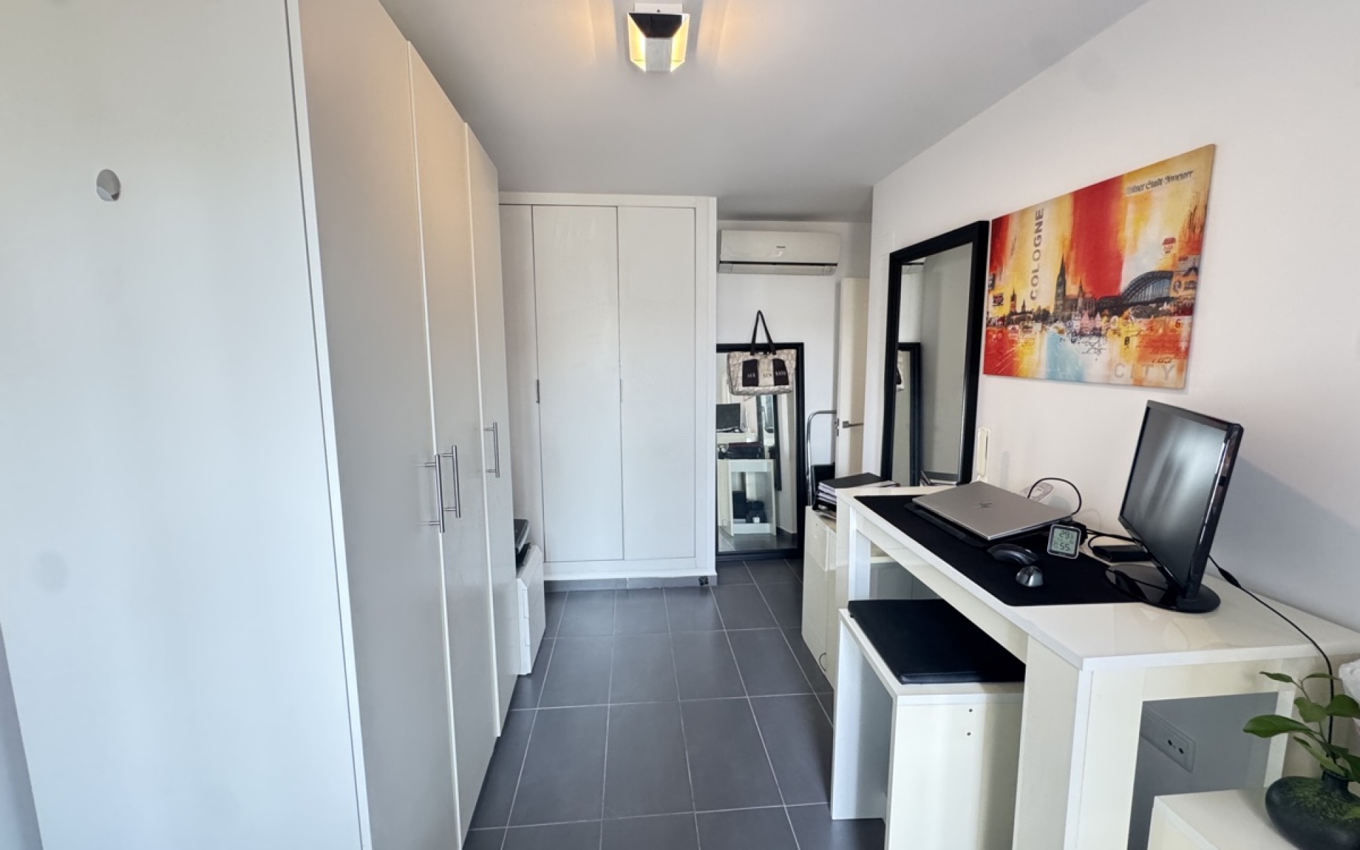 Resale - Villa - Villamartin