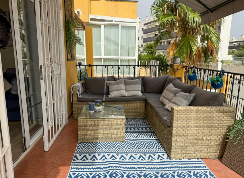 Resale - Villa - Villamartin