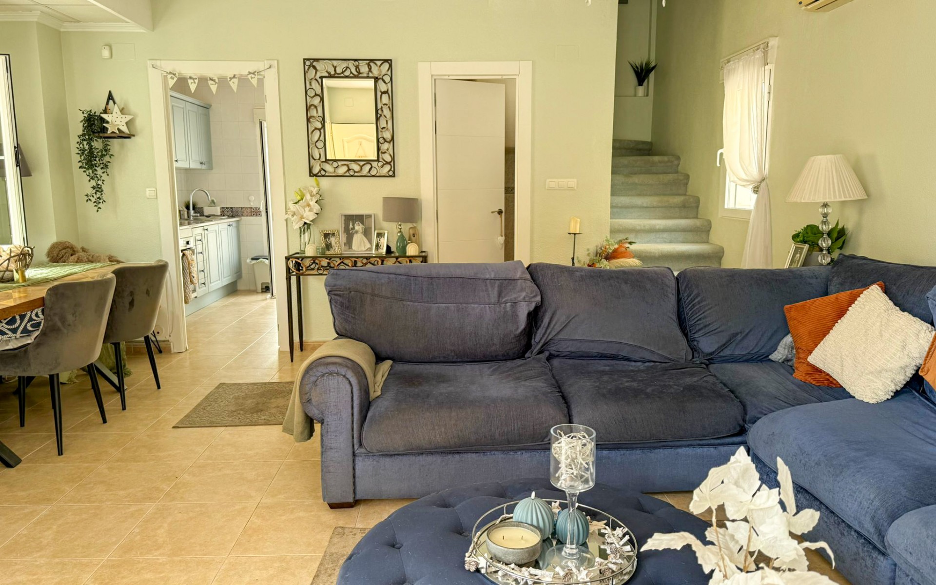 Resale - Villa - Villamartin