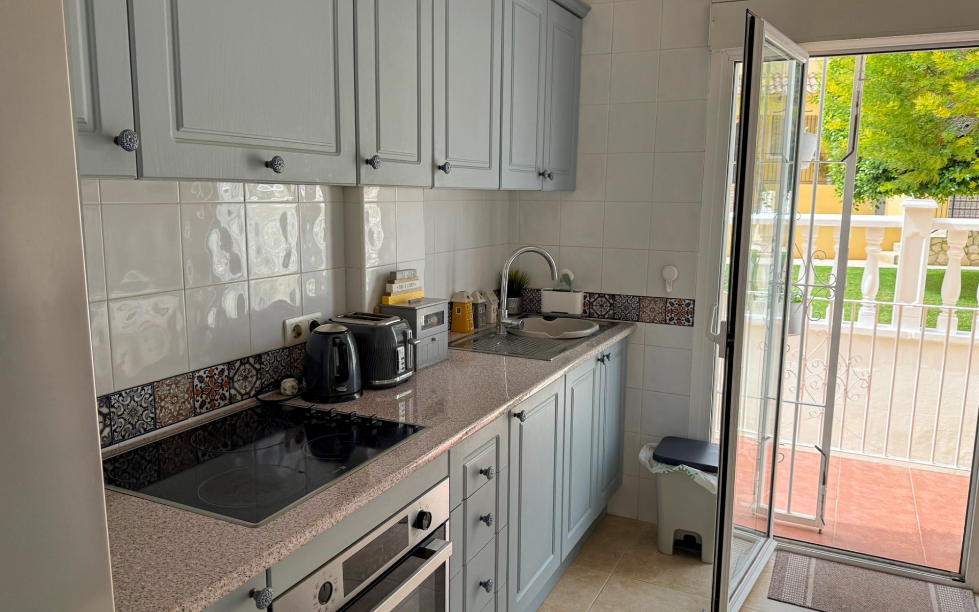 Resale - Villa - Villamartin