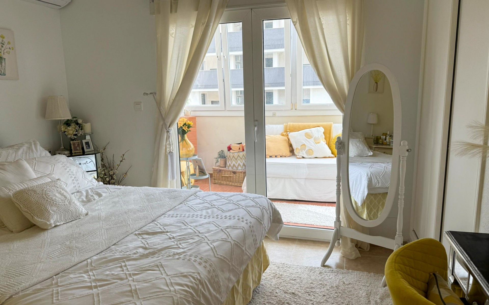 Resale - Villa - Villamartin