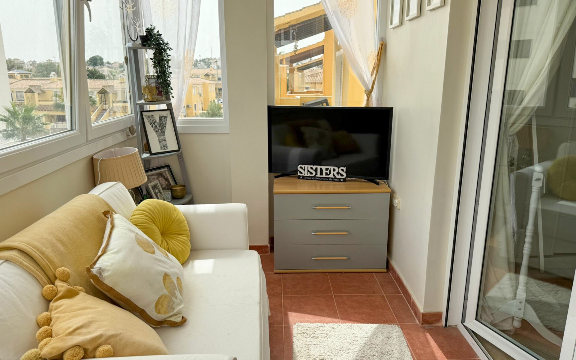 Resale - Villa - Villamartin