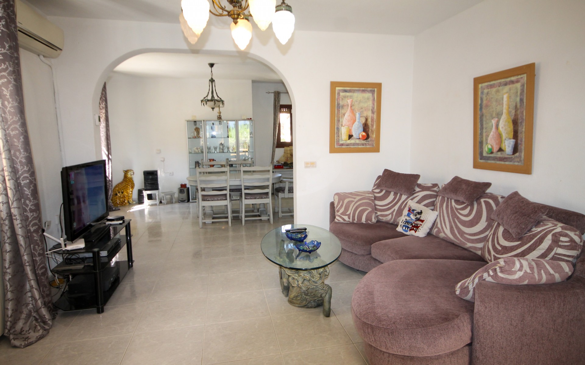 Resale - Villa - Villamartin