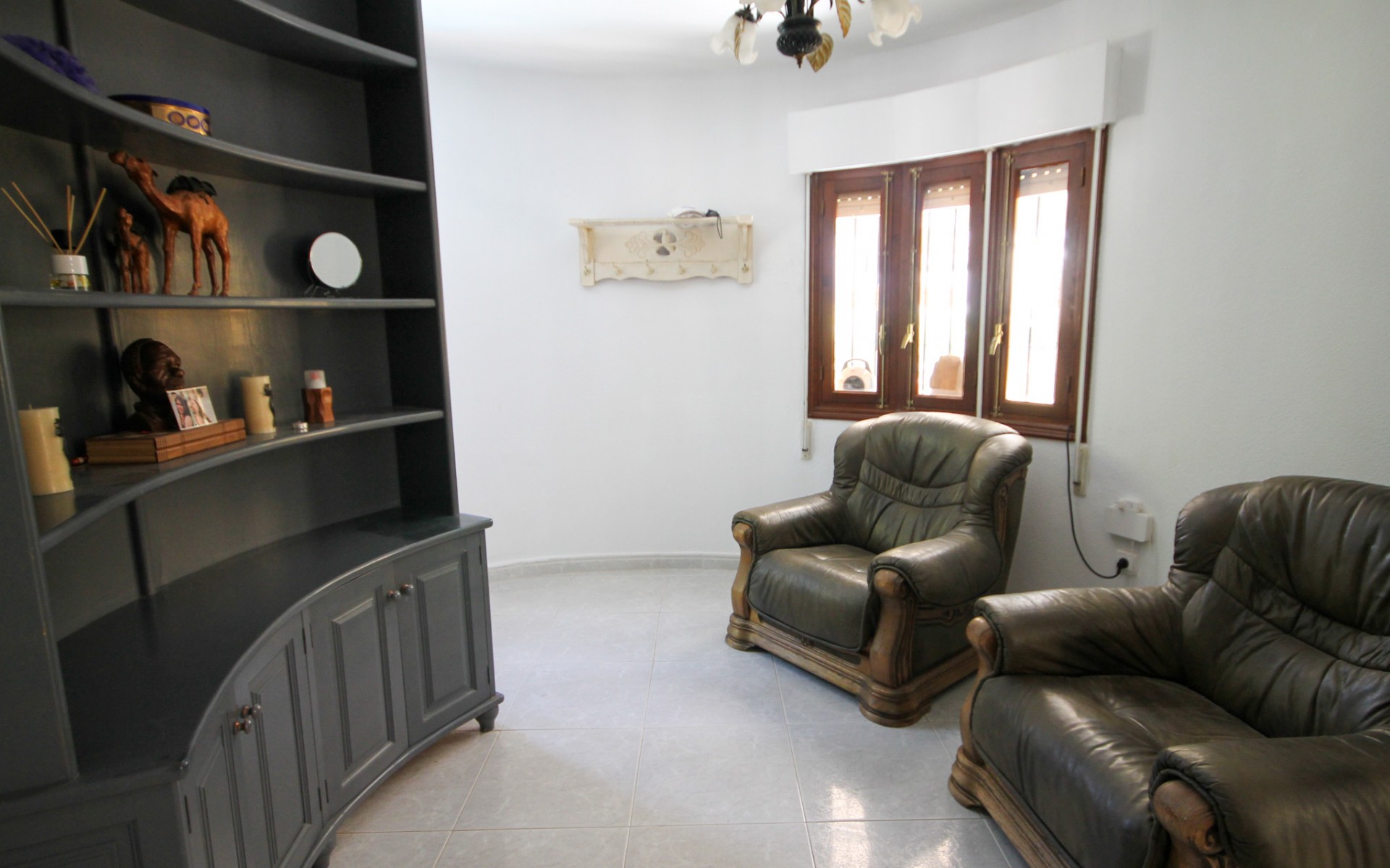 Resale - Villa - Villamartin