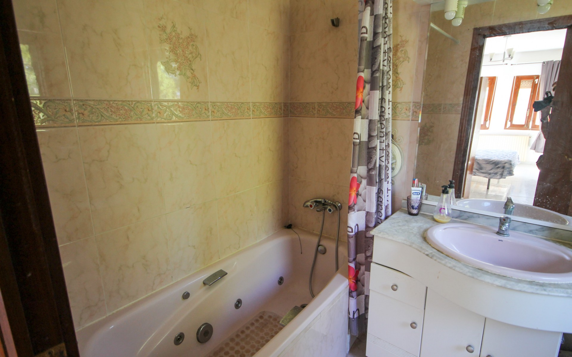 Resale - Villa - Villamartin