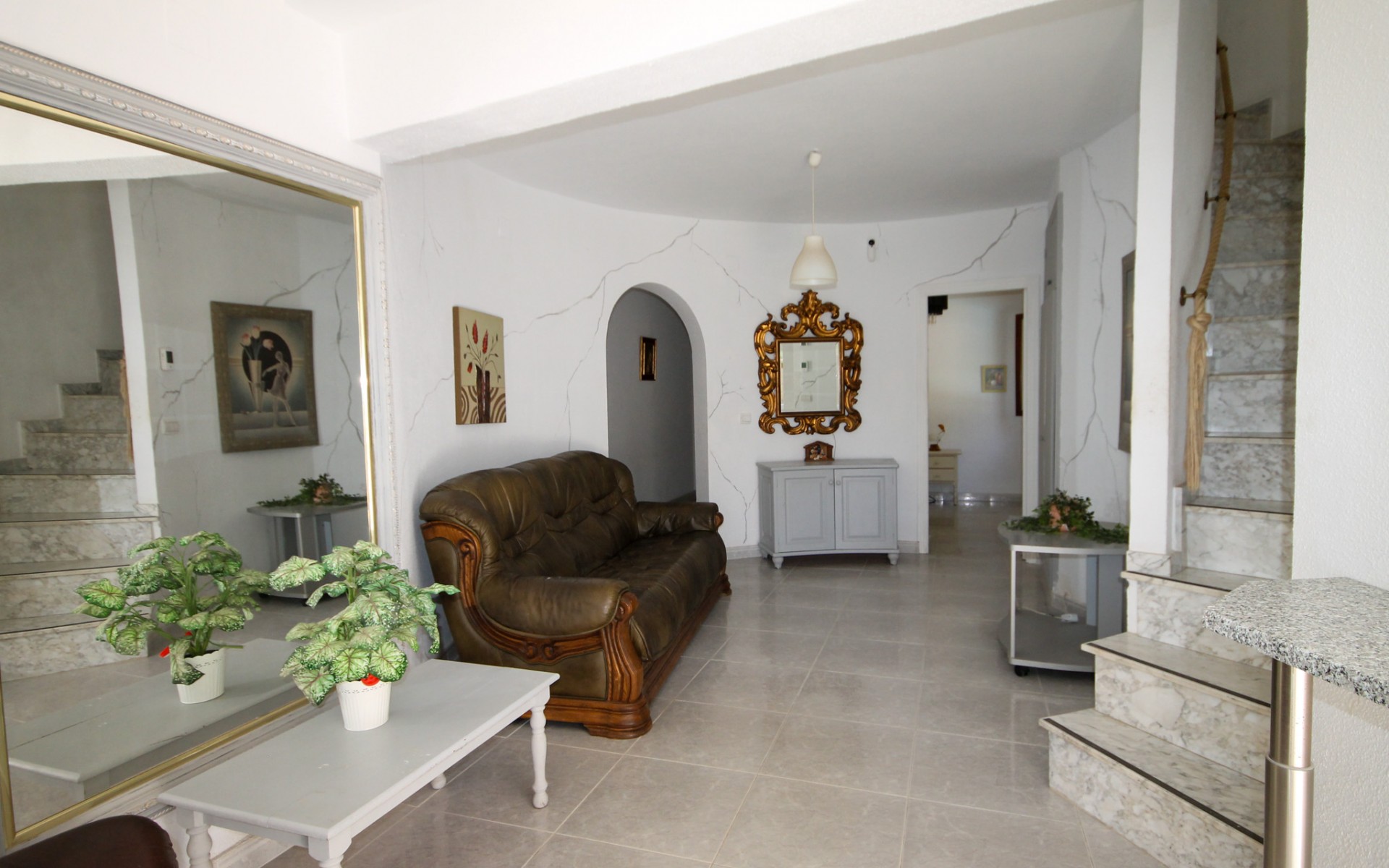 Resale - Villa - Villamartin