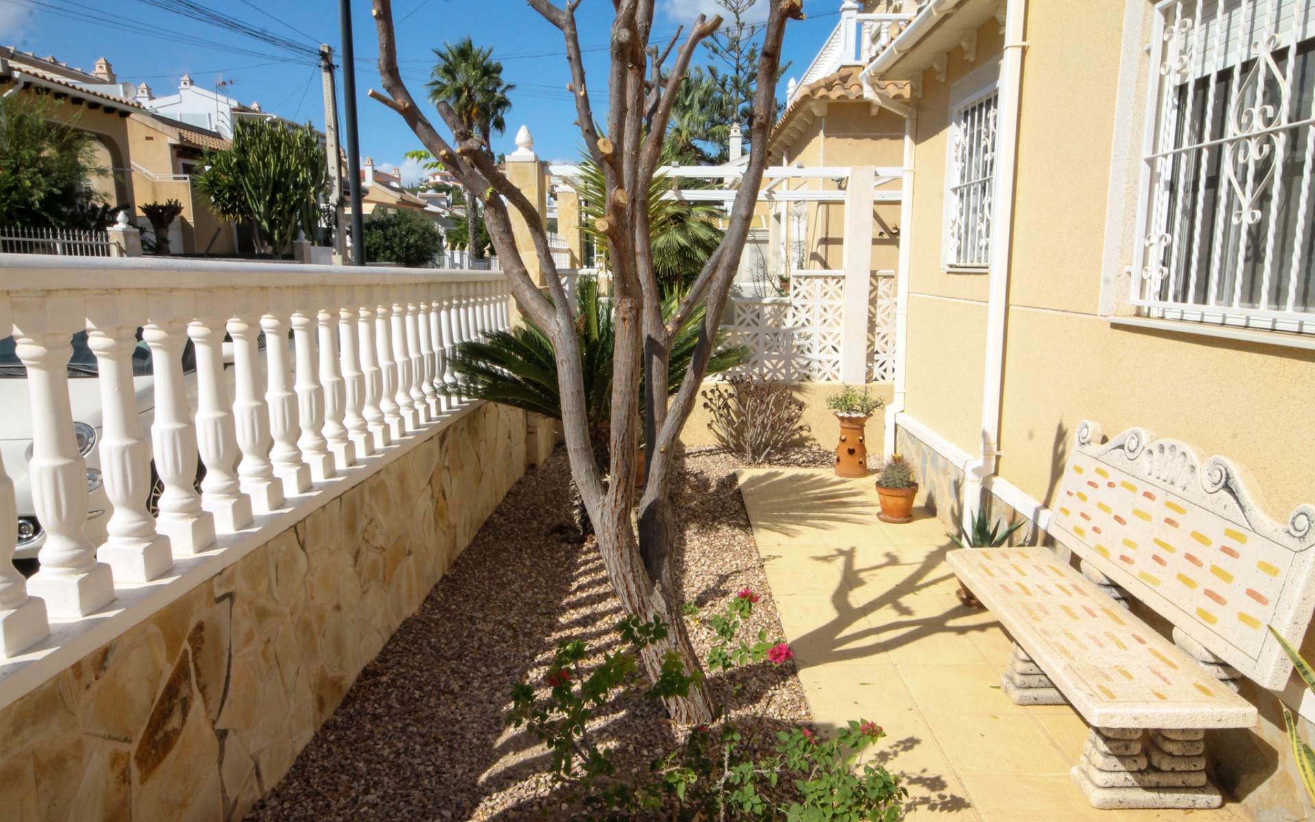 Resale - Villa - Villamartin