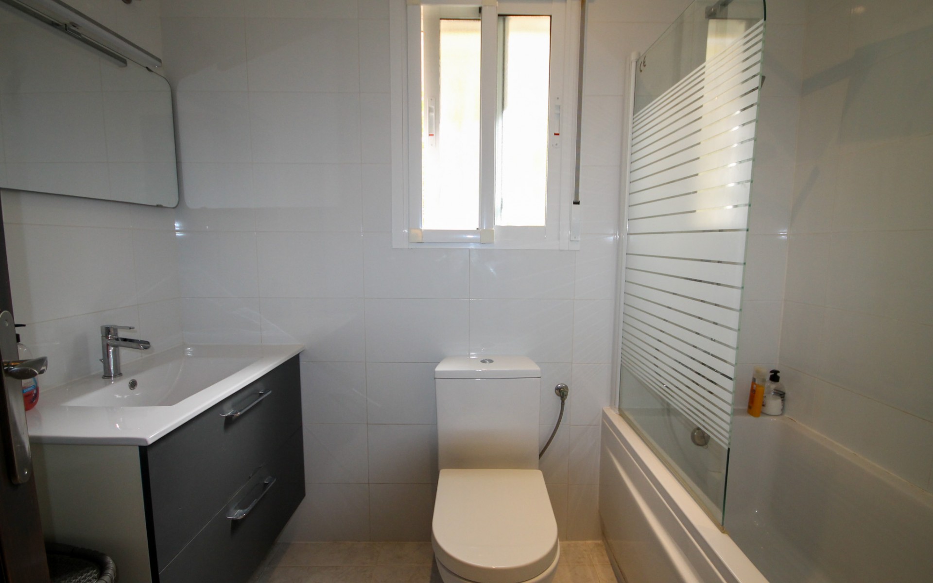 Resale - Villa - Villamartin