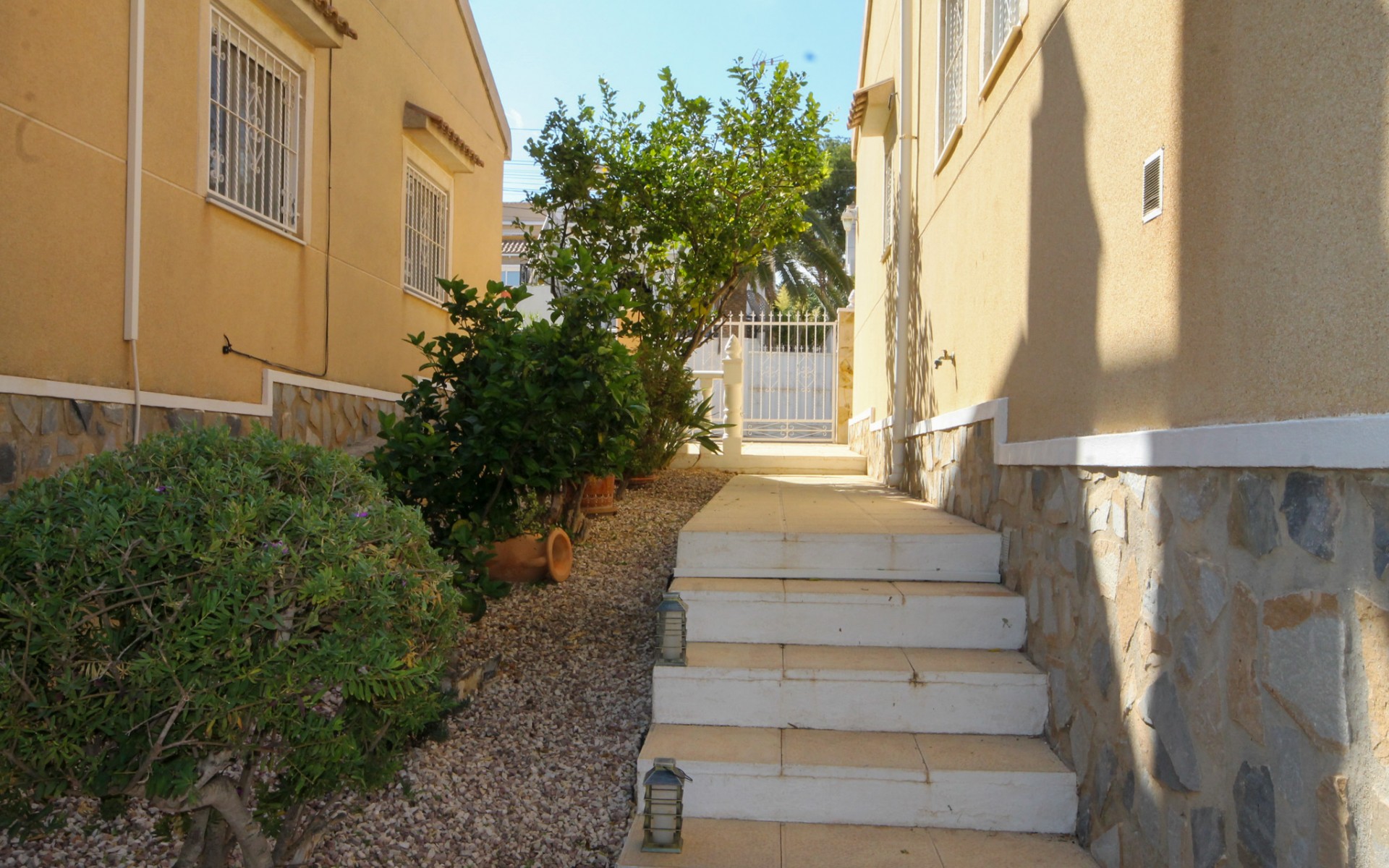 Resale - Villa - Villamartin