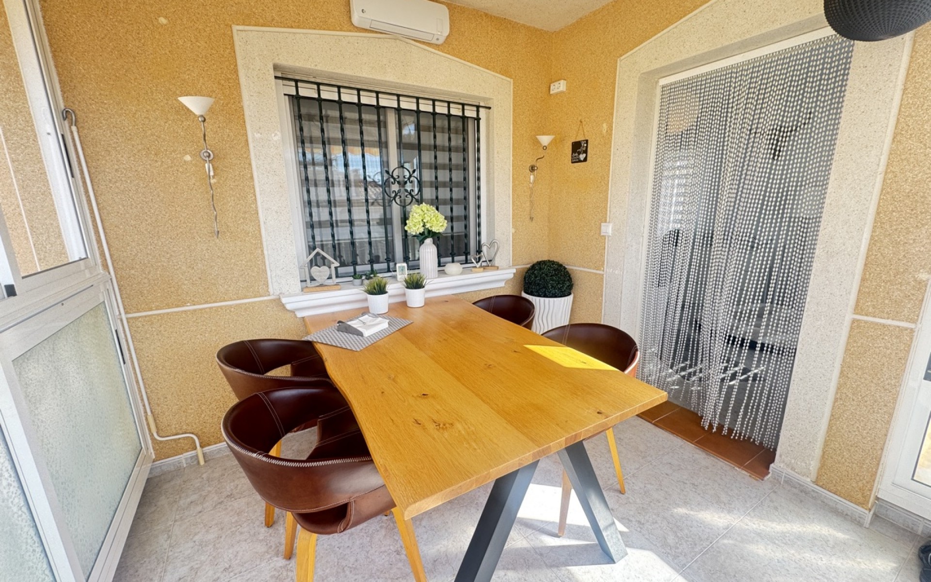 Resale - Villa - Villamartin