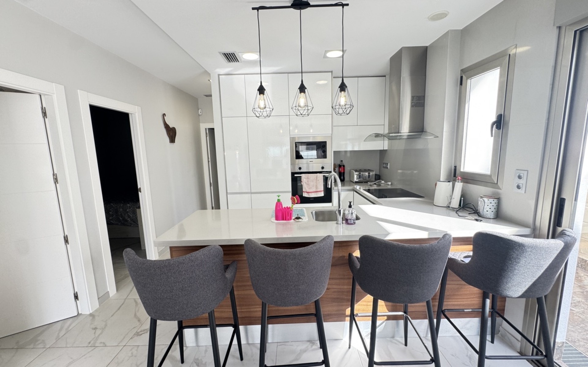 Resale - Villa - Villamartin