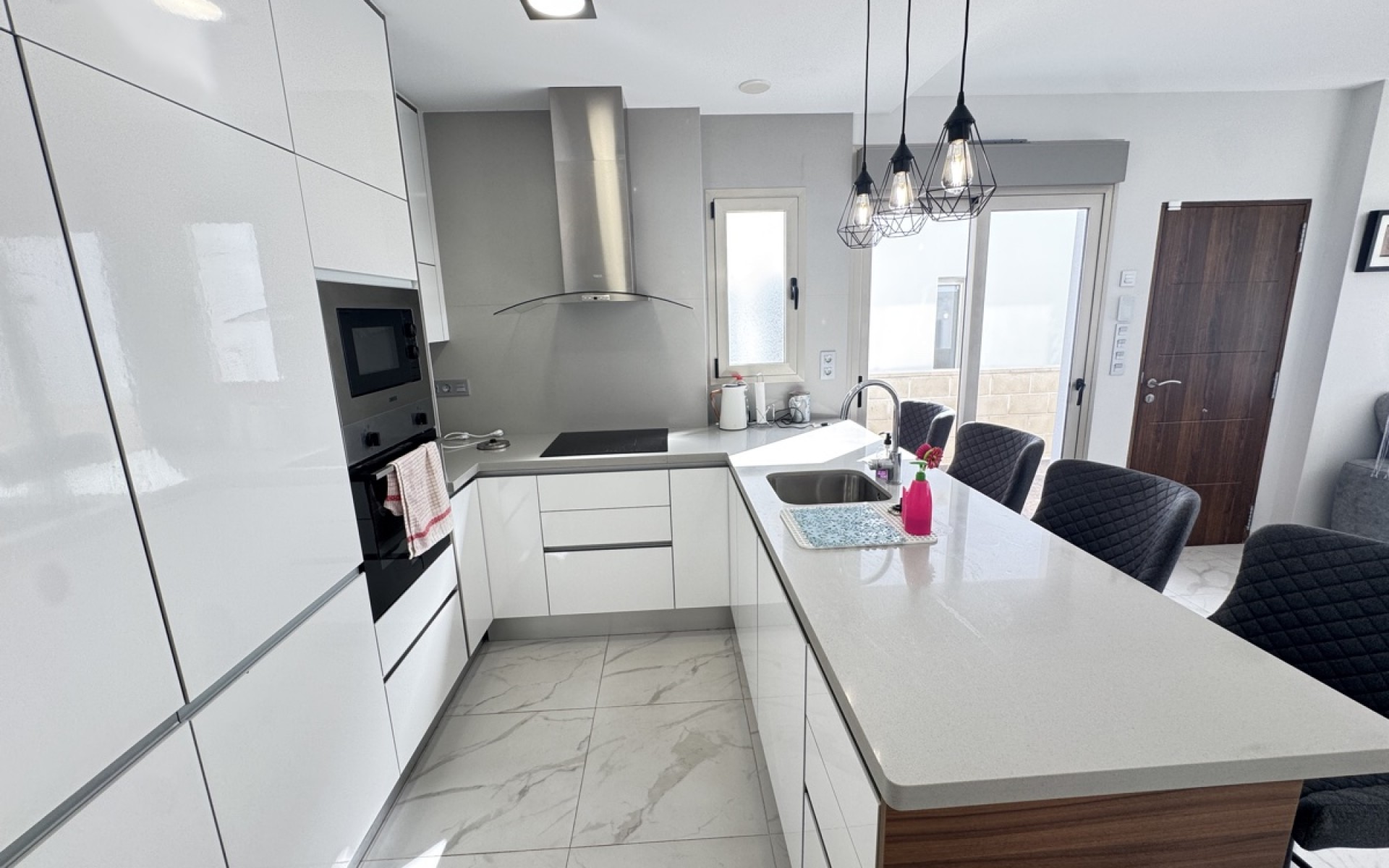 Resale - Villa - Villamartin