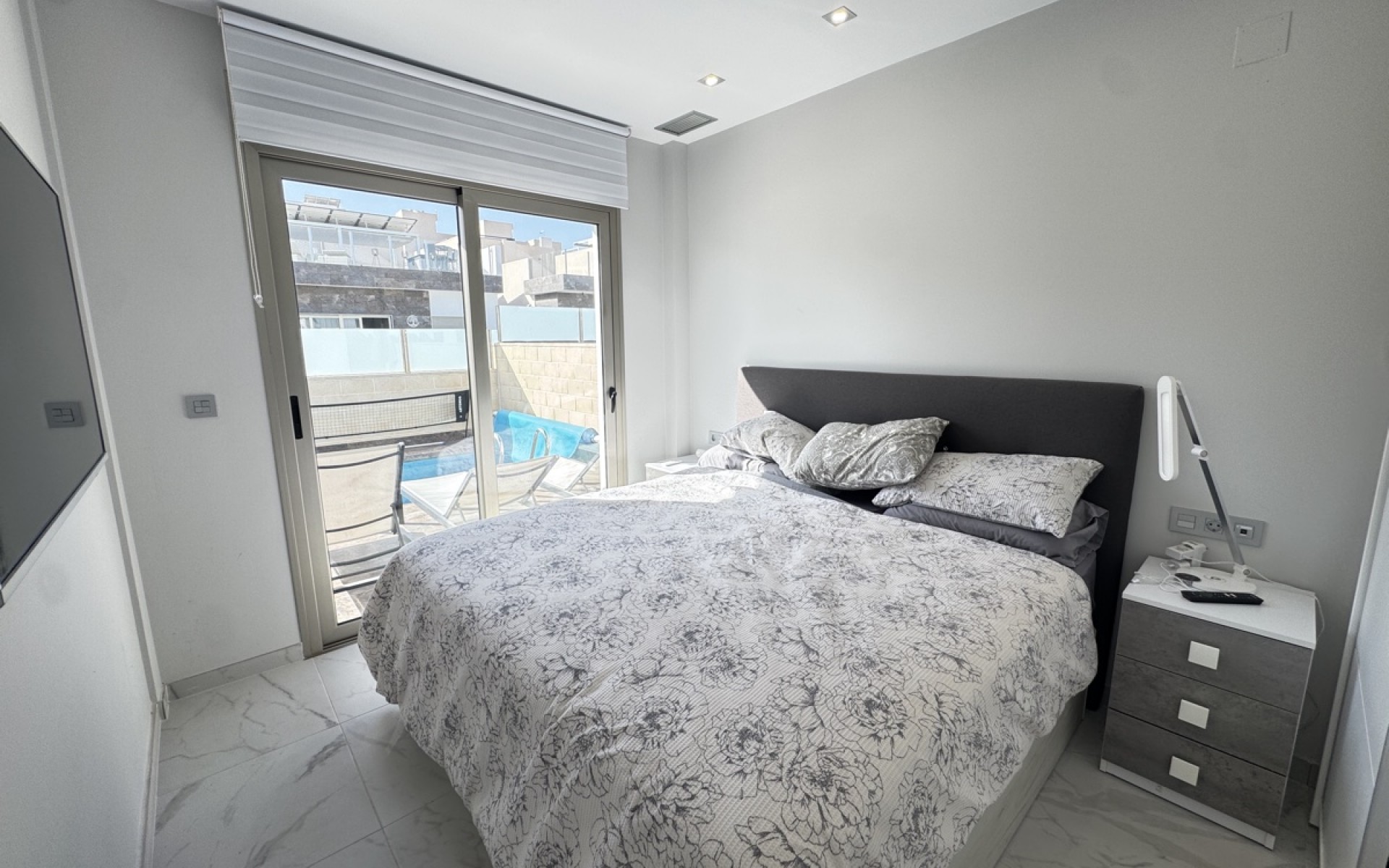 Resale - Villa - Villamartin