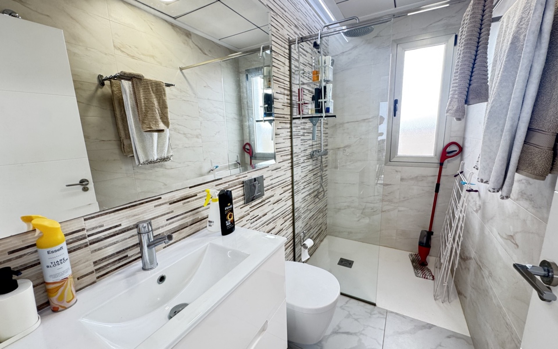 Resale - Villa - Villamartin