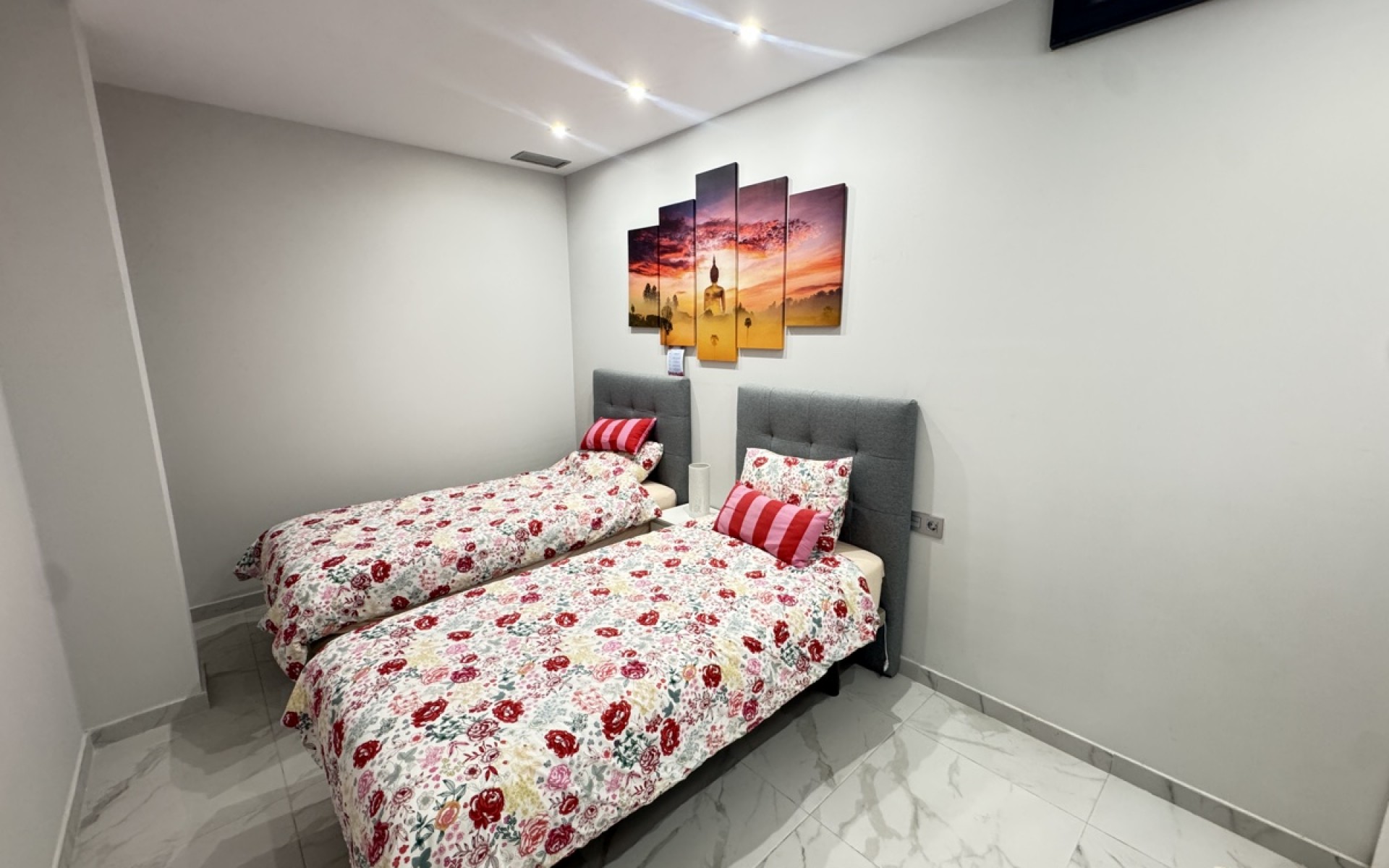 Resale - Villa - Villamartin