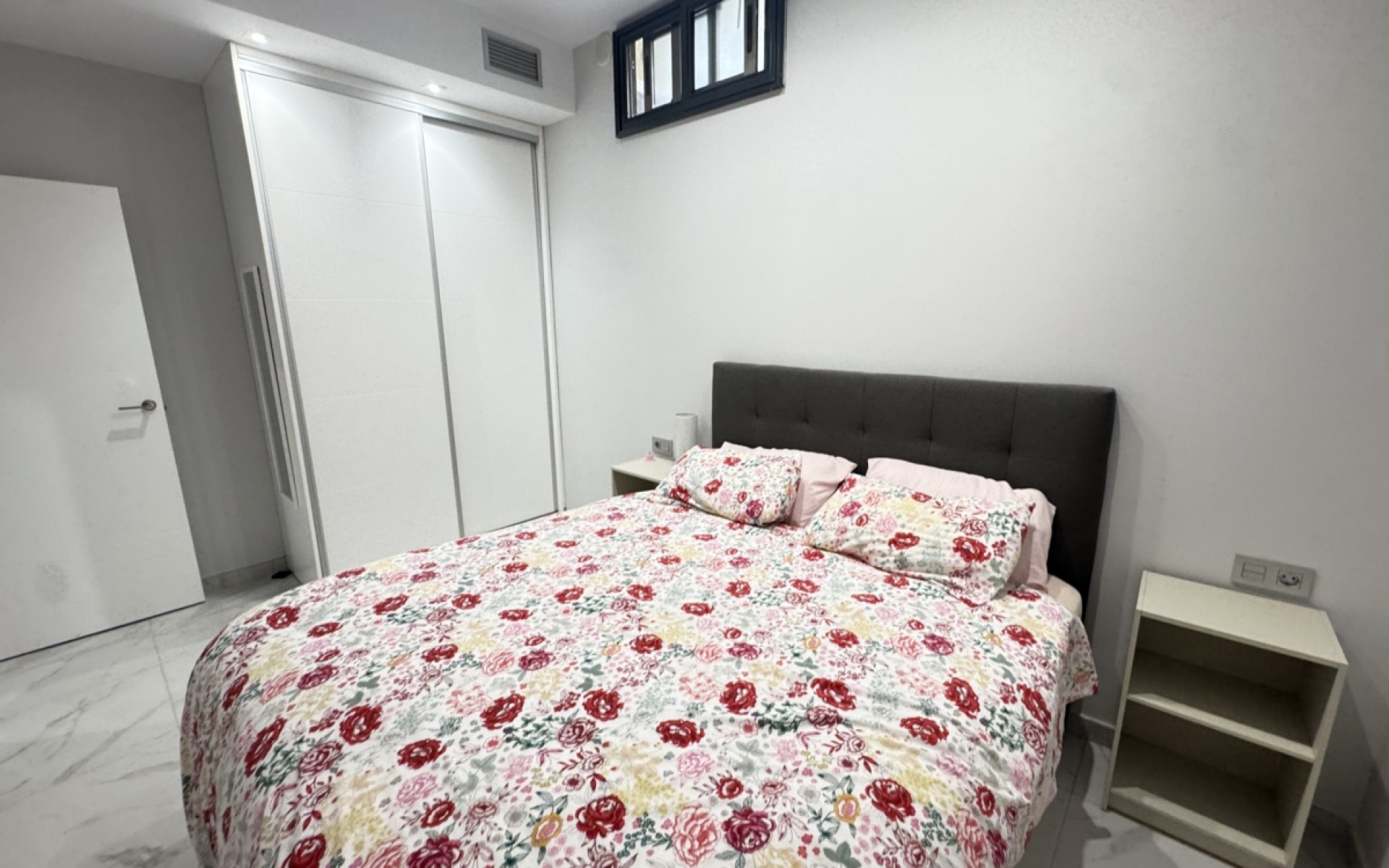 Resale - Villa - Villamartin