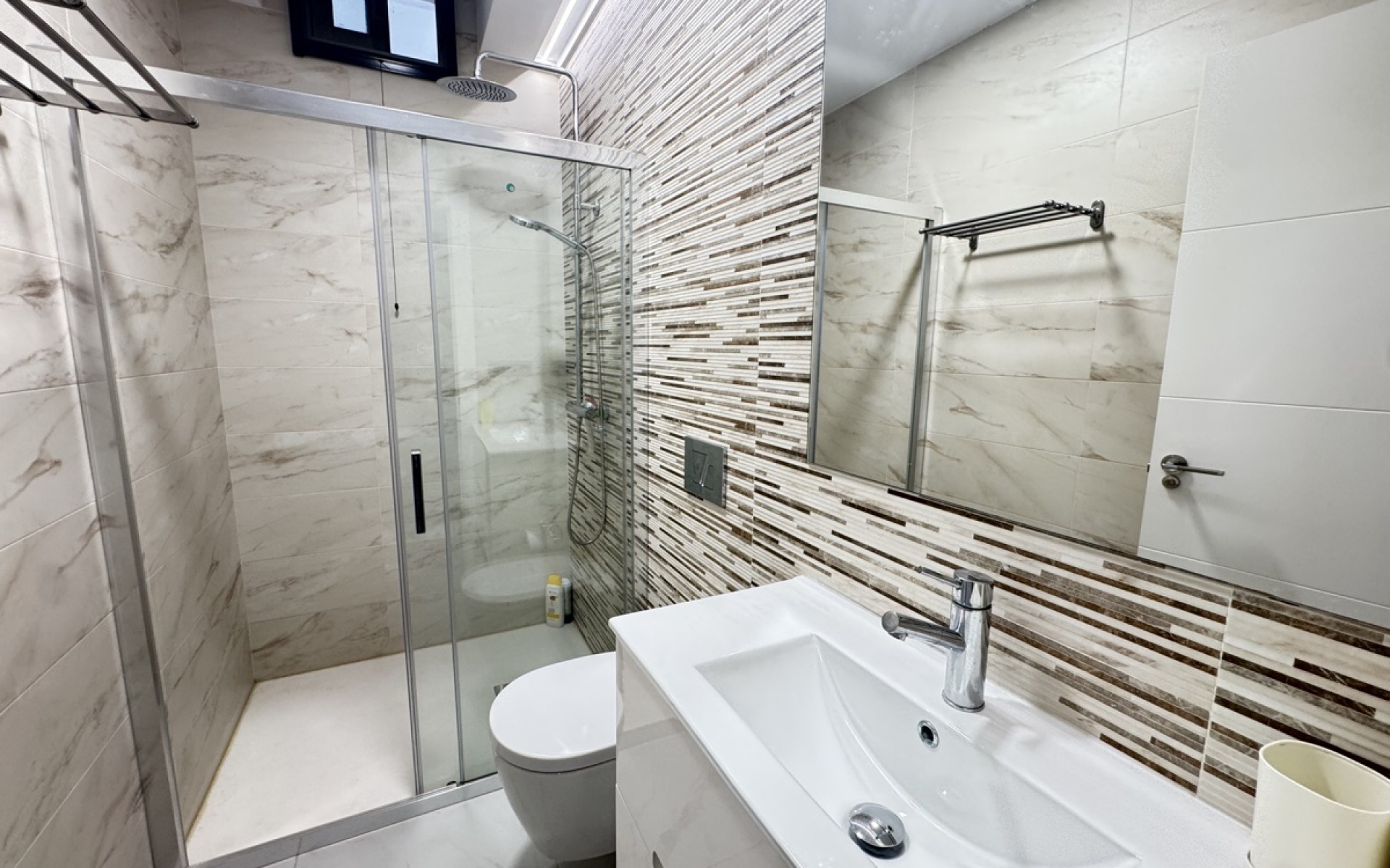 Resale - Villa - Villamartin