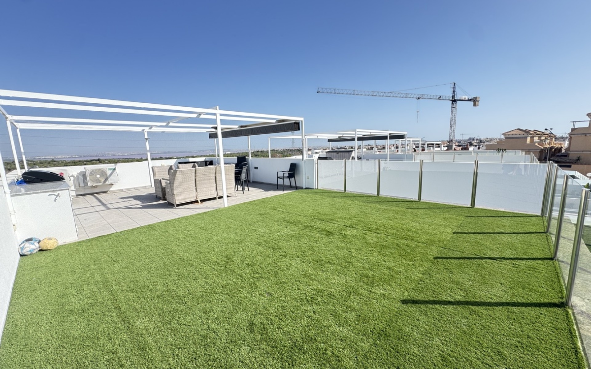 Resale - Villa - Villamartin