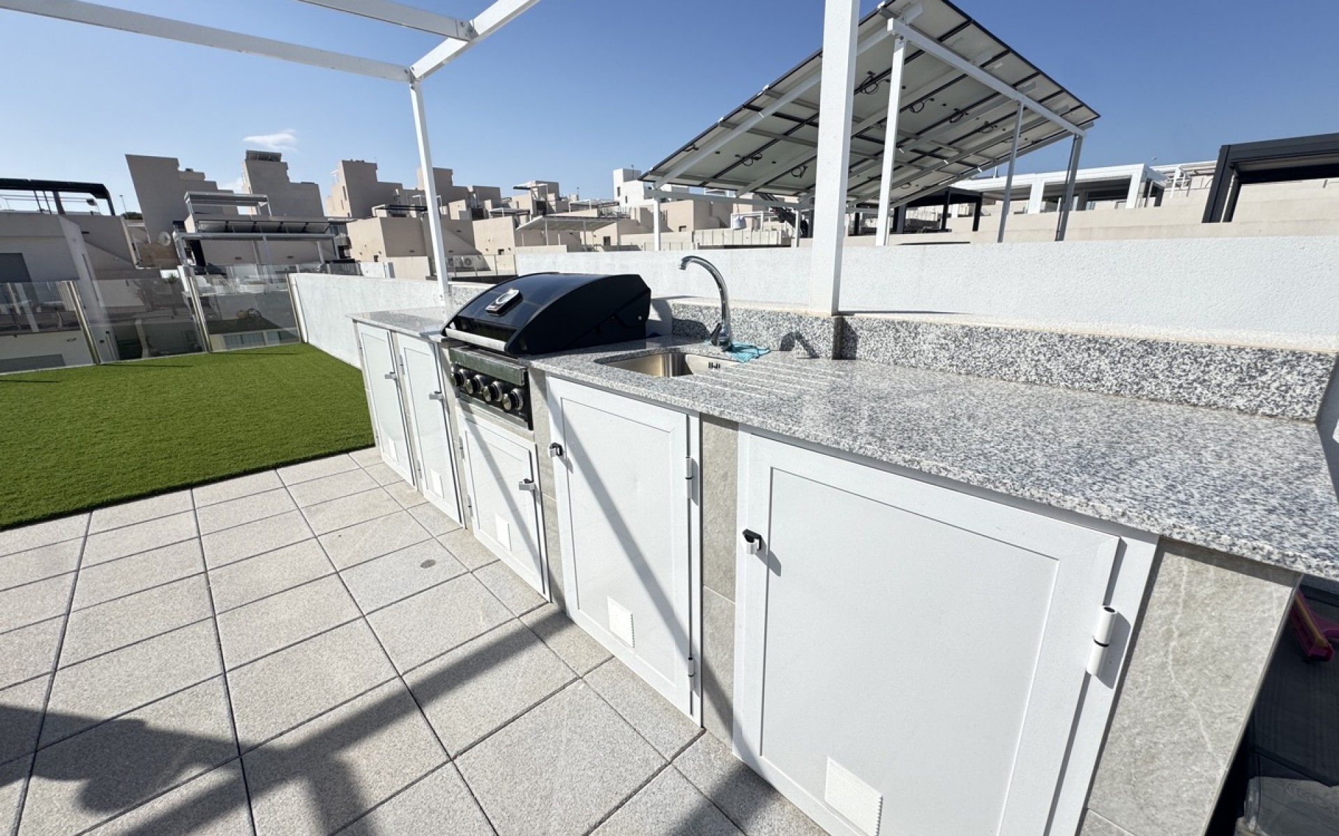 Resale - Villa - Villamartin