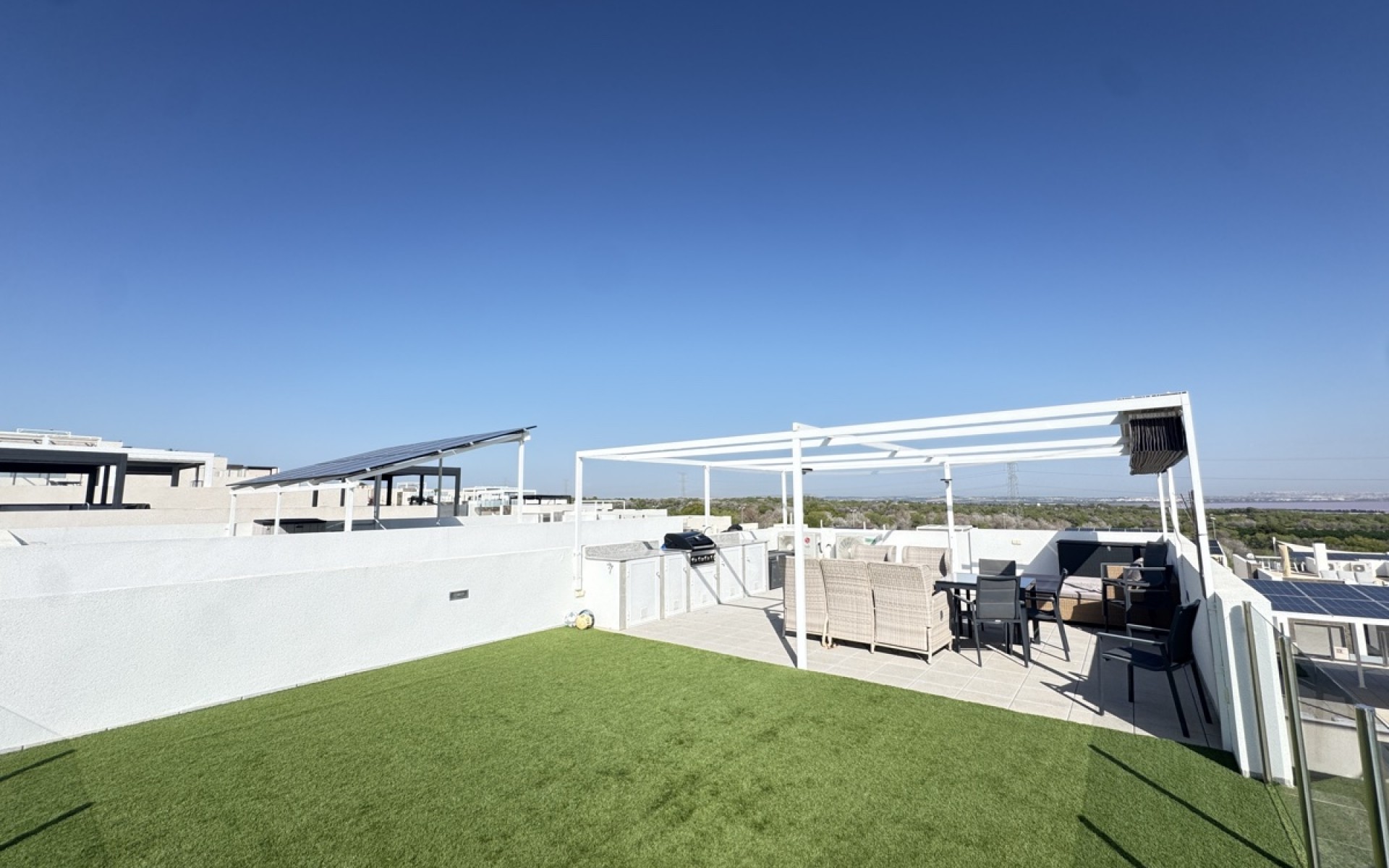 Resale - Villa - Villamartin