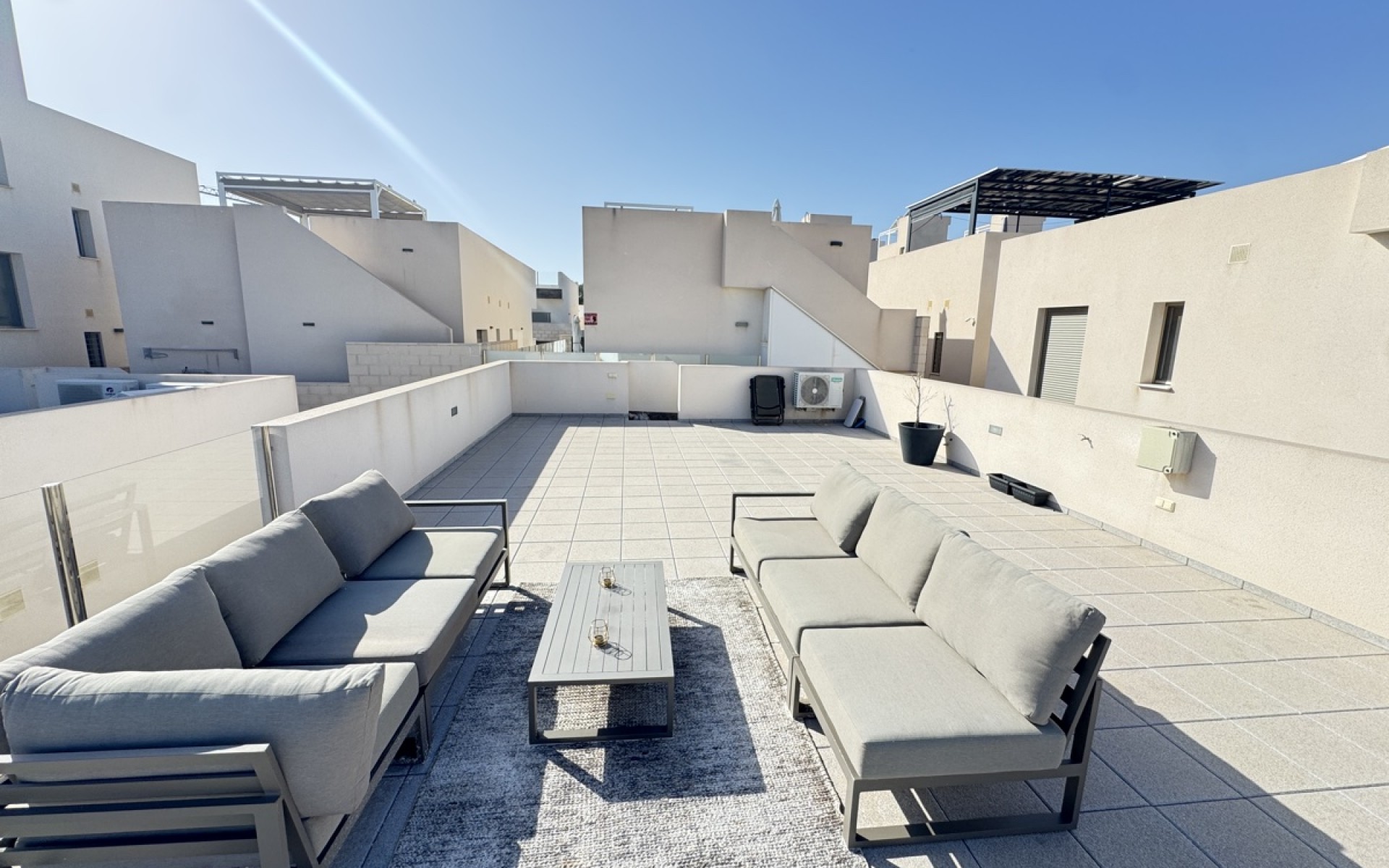 Resale - Villa - Villamartin