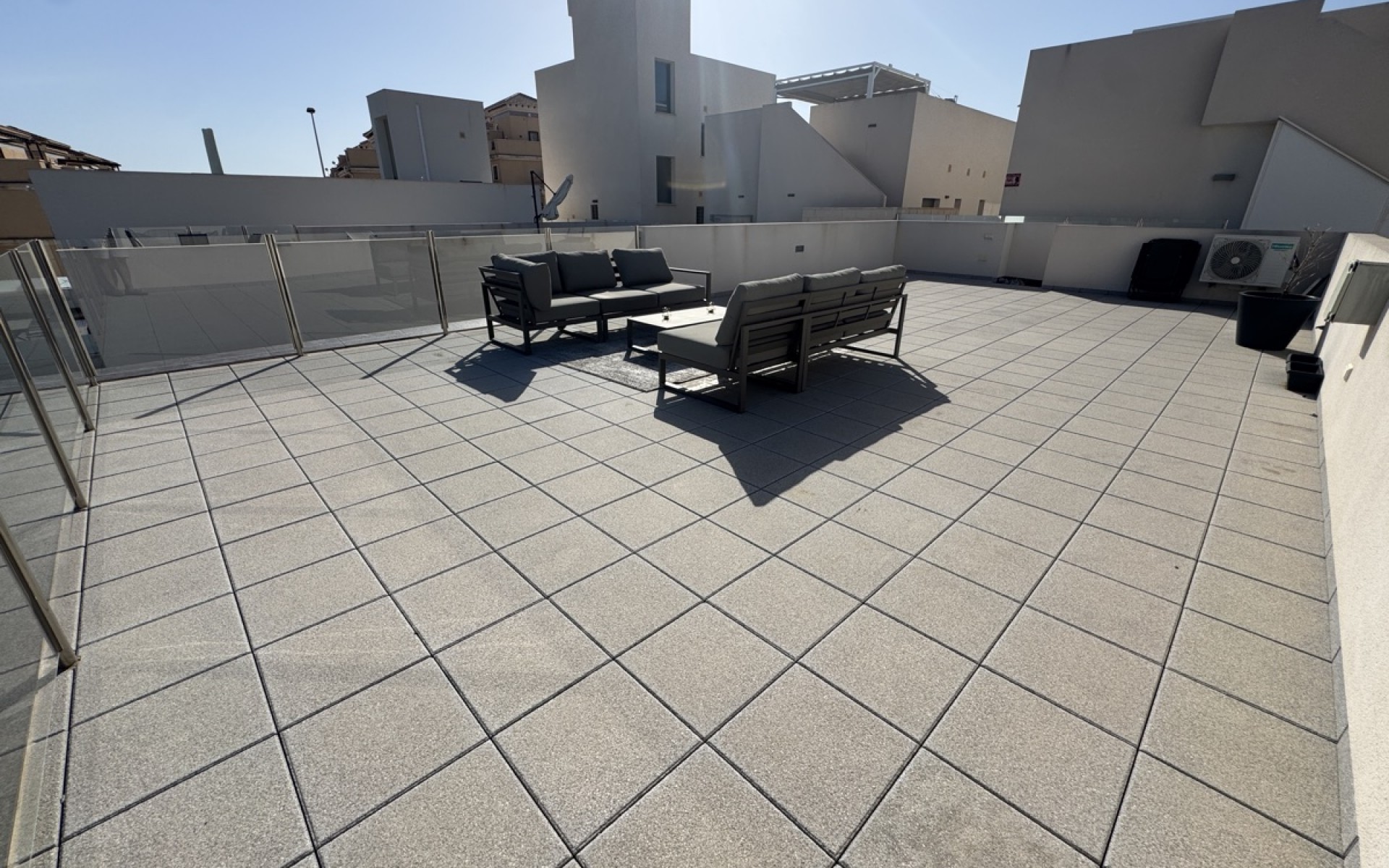 Resale - Villa - Villamartin