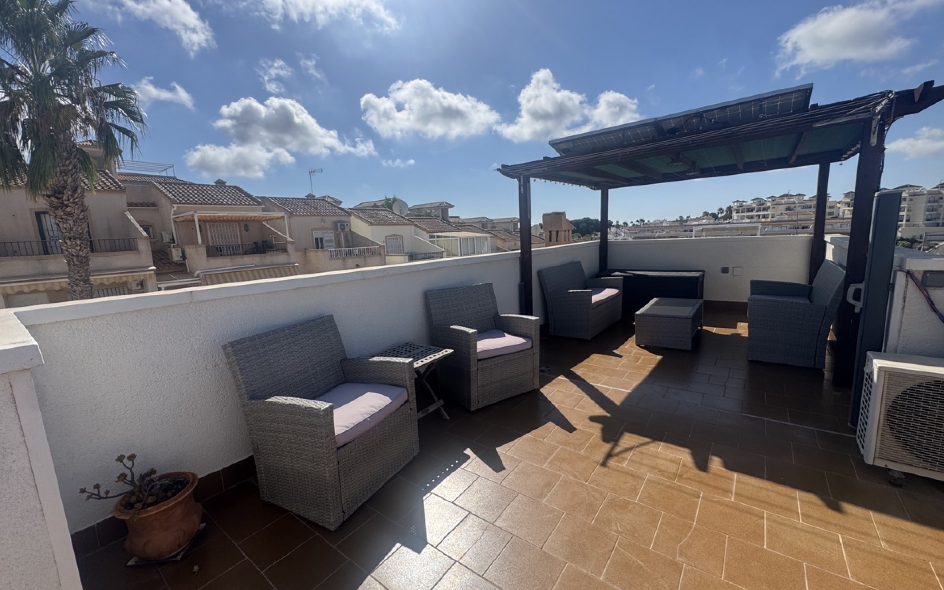 Resale - Villa - Villamartin