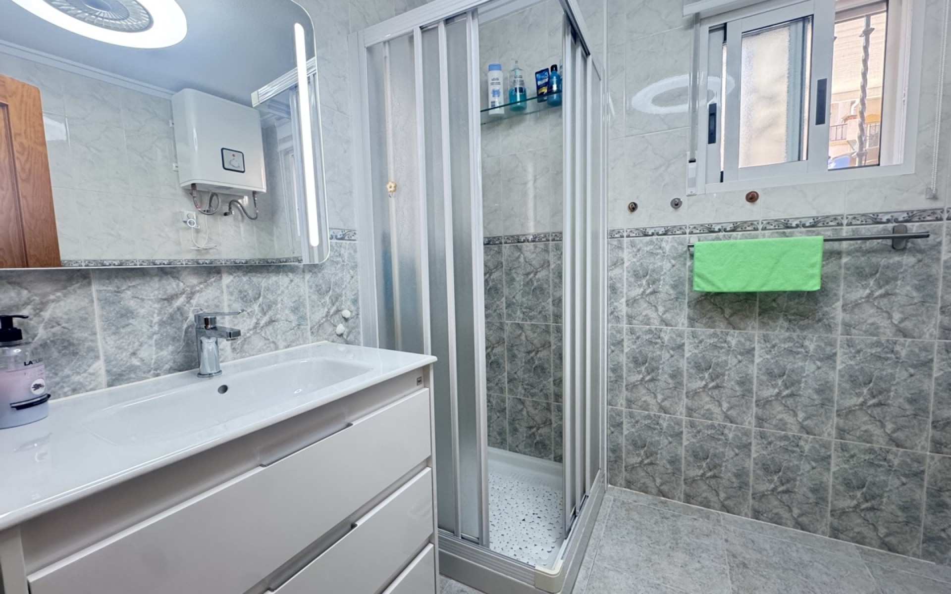 Resale - Villa - Villamartin