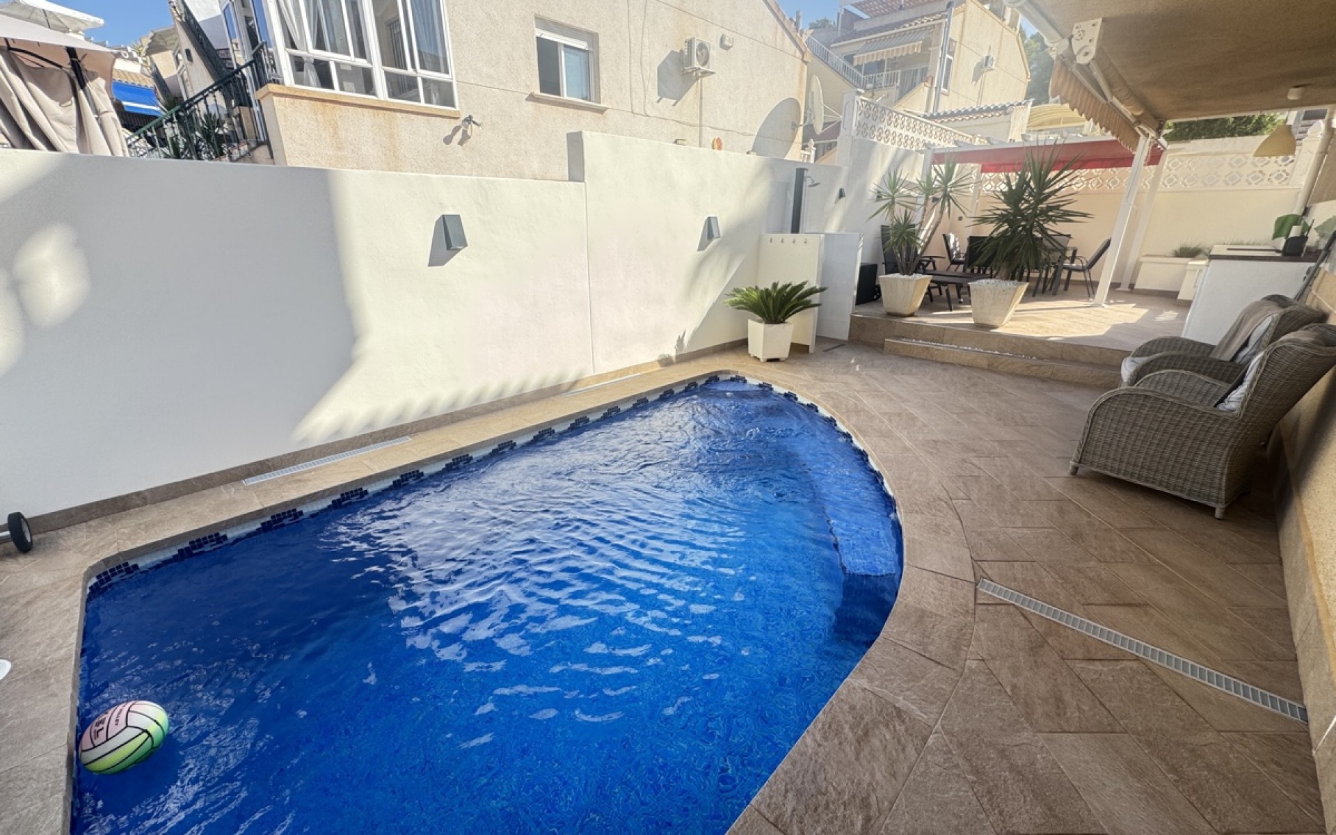 Resale - Villa - Villamartin