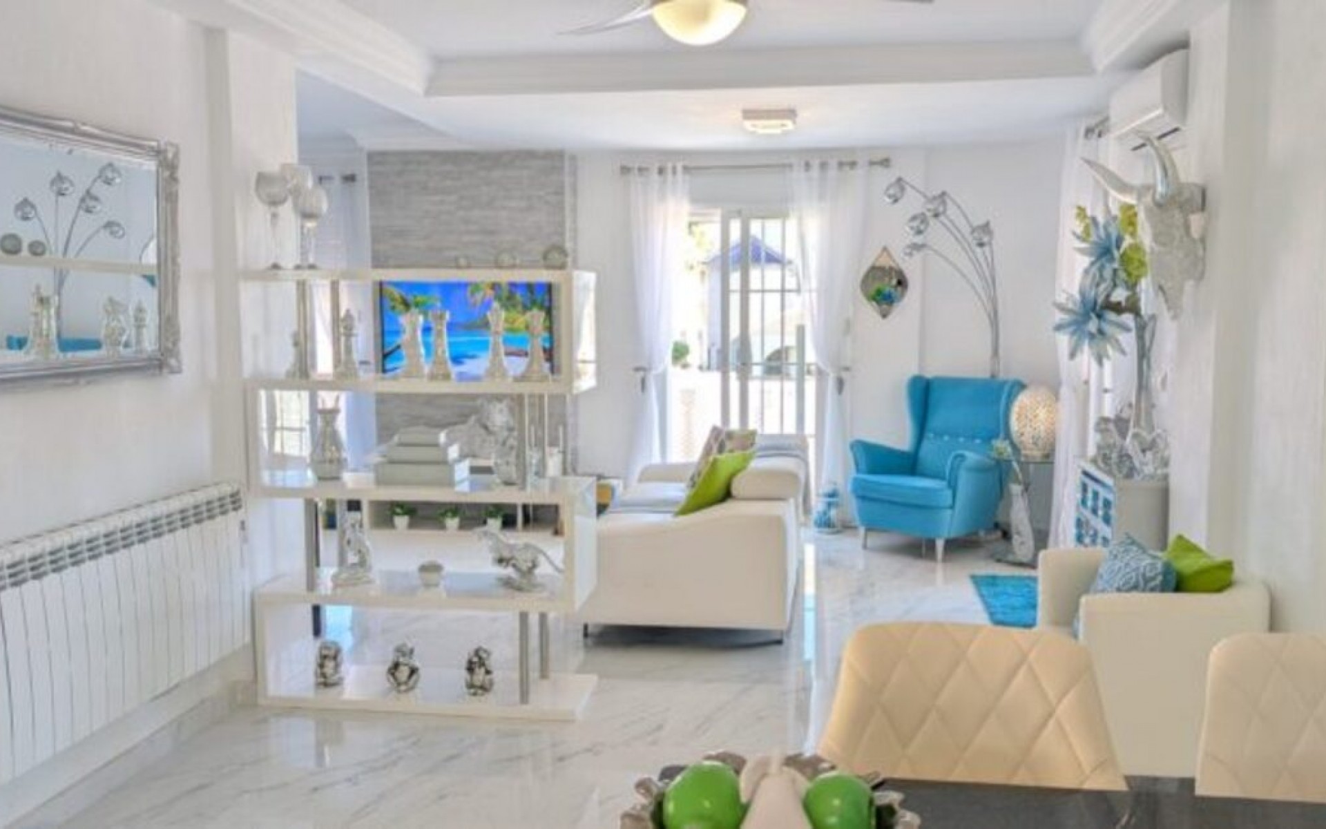 Resale - Villa - Villamartin