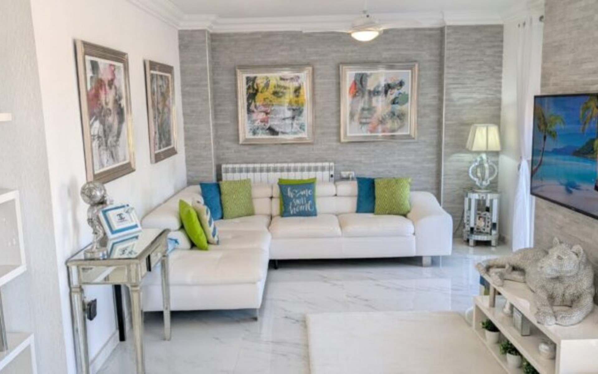 Resale - Villa - Villamartin