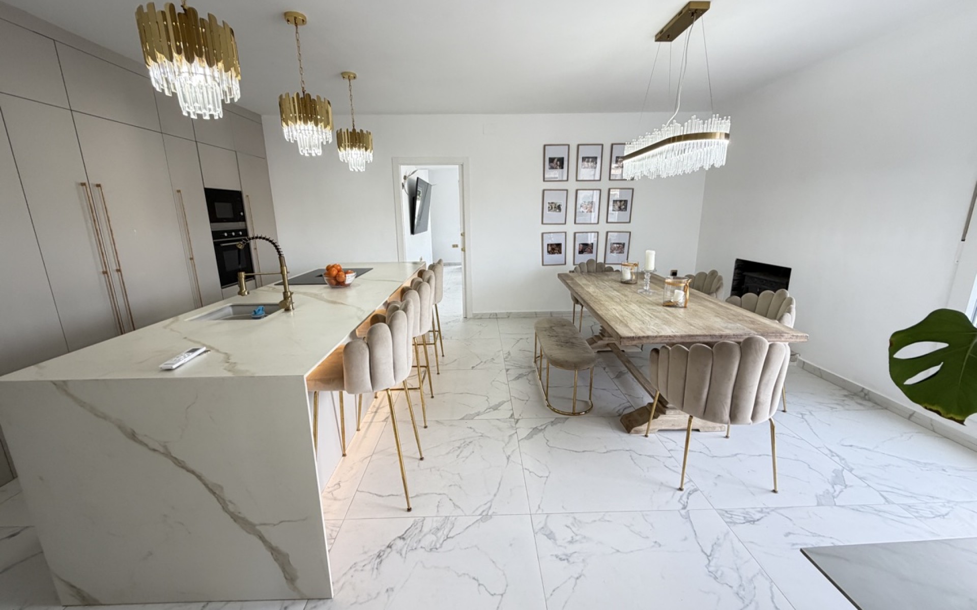 Resale - Villa - Villamartin