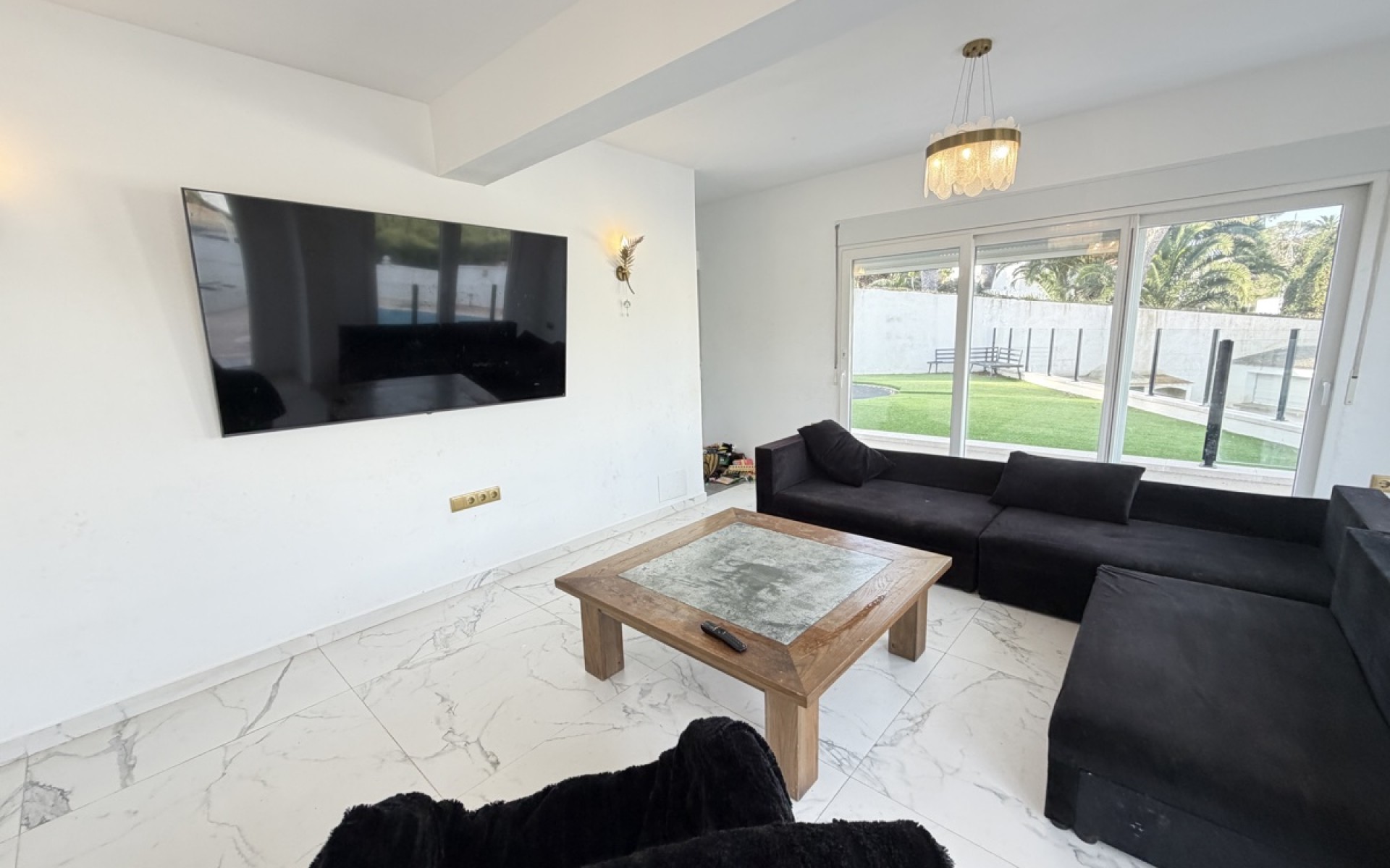 Resale - Villa - Villamartin