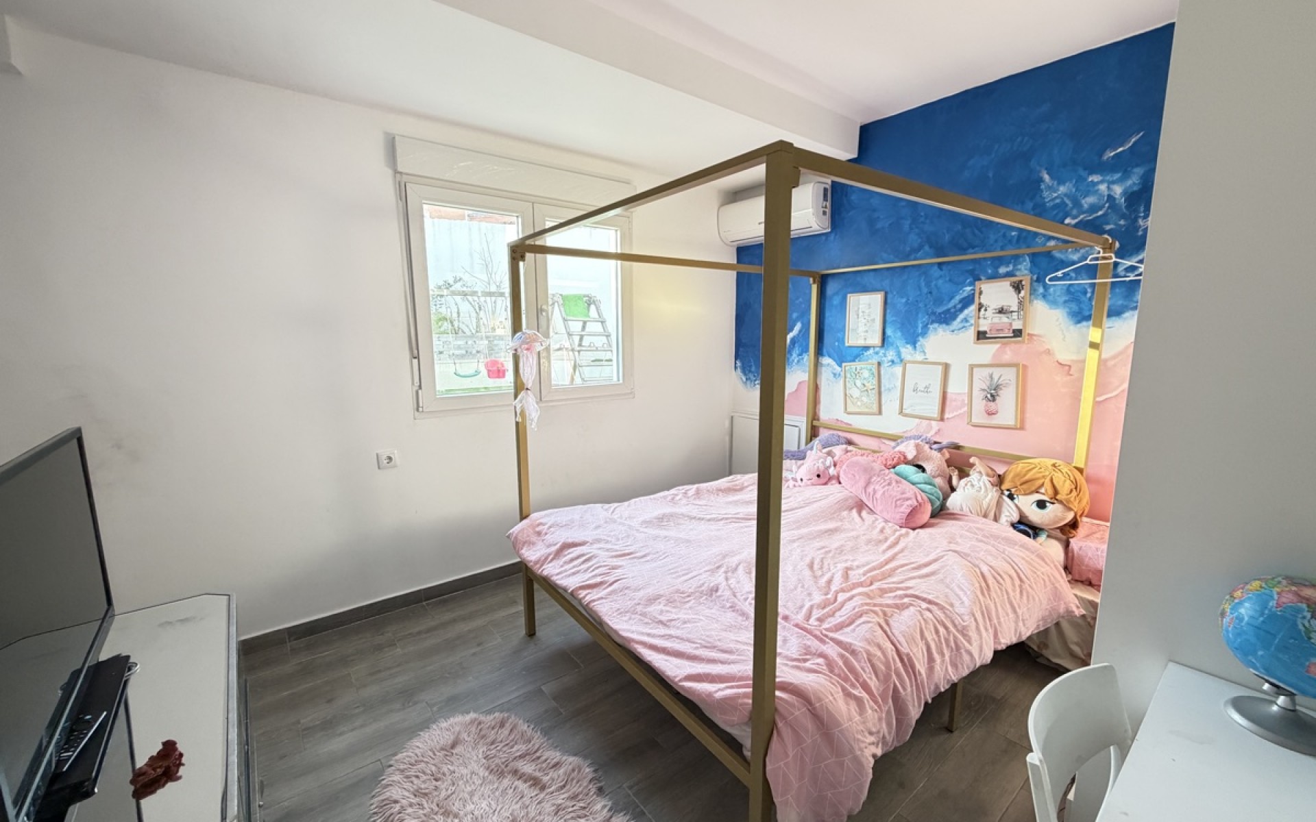 Resale - Villa - Villamartin