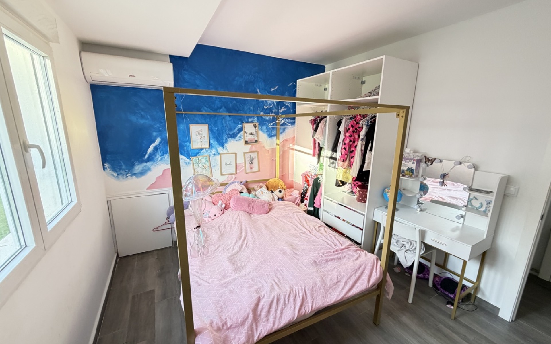 Resale - Villa - Villamartin