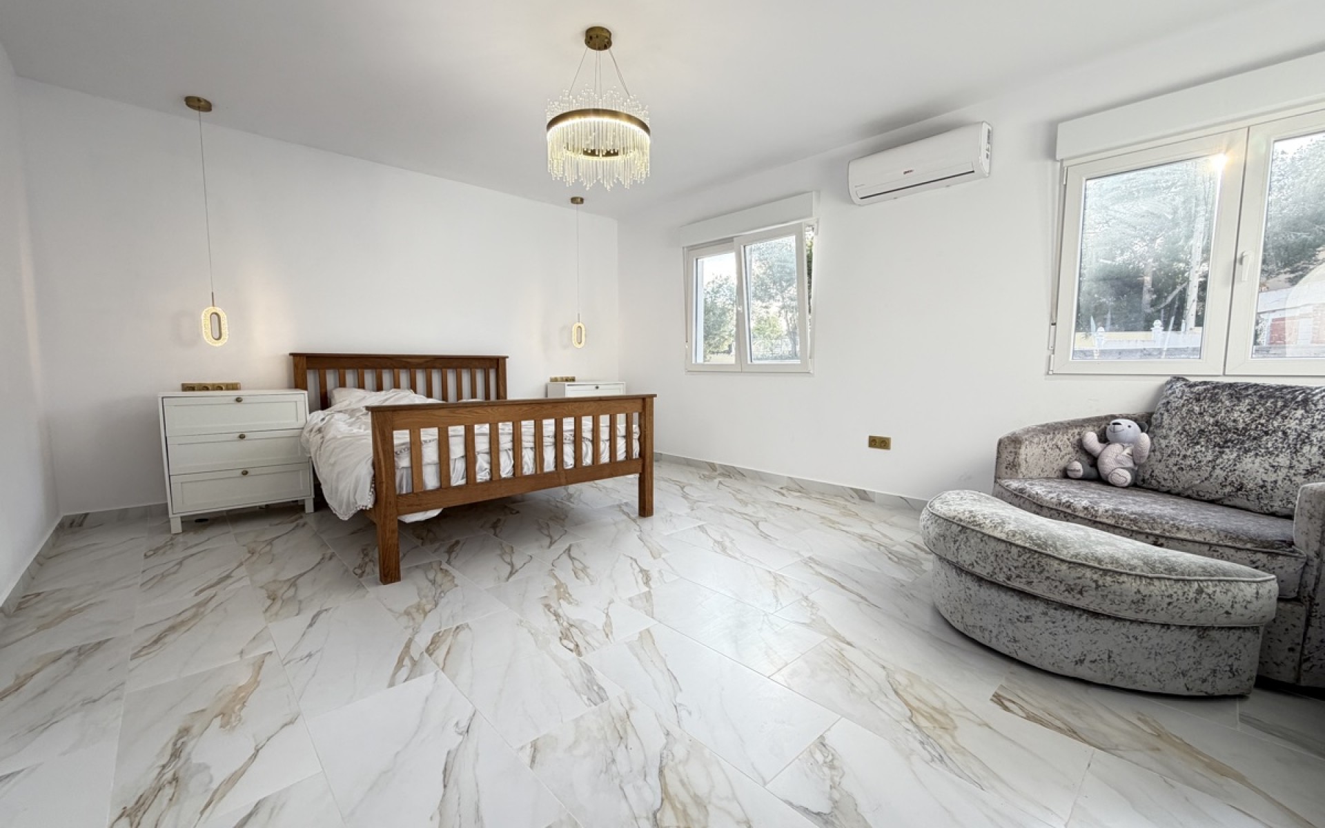 Resale - Villa - Villamartin