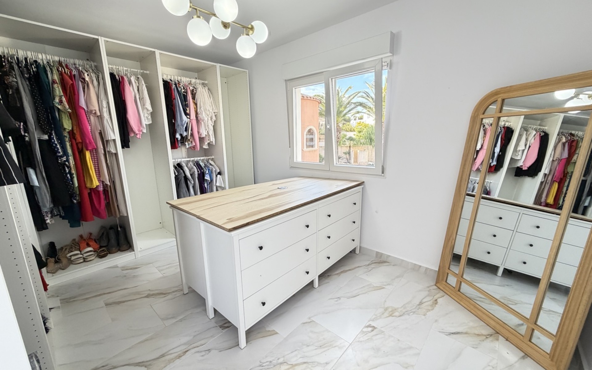 Resale - Villa - Villamartin