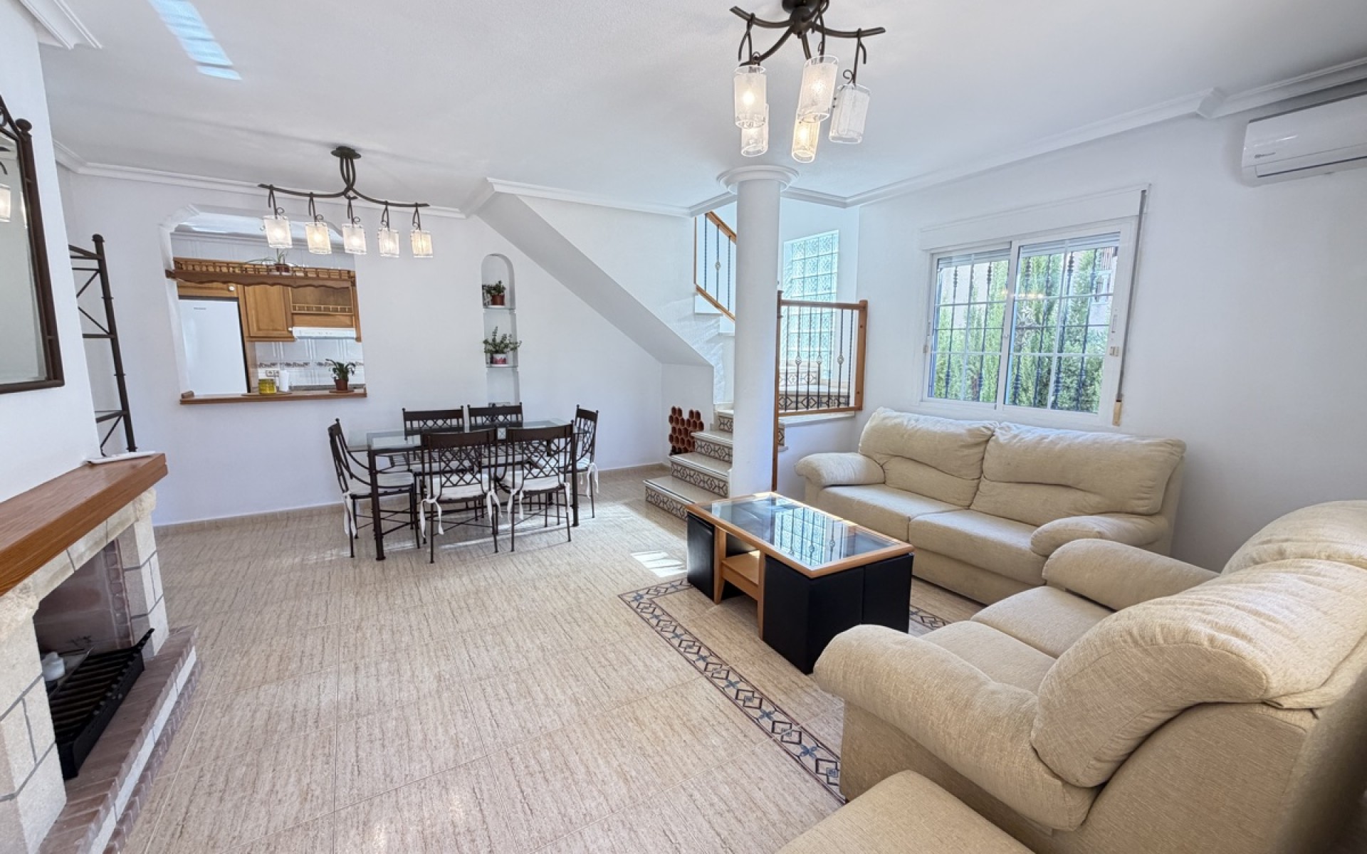 Resale - Villa - Villamartin