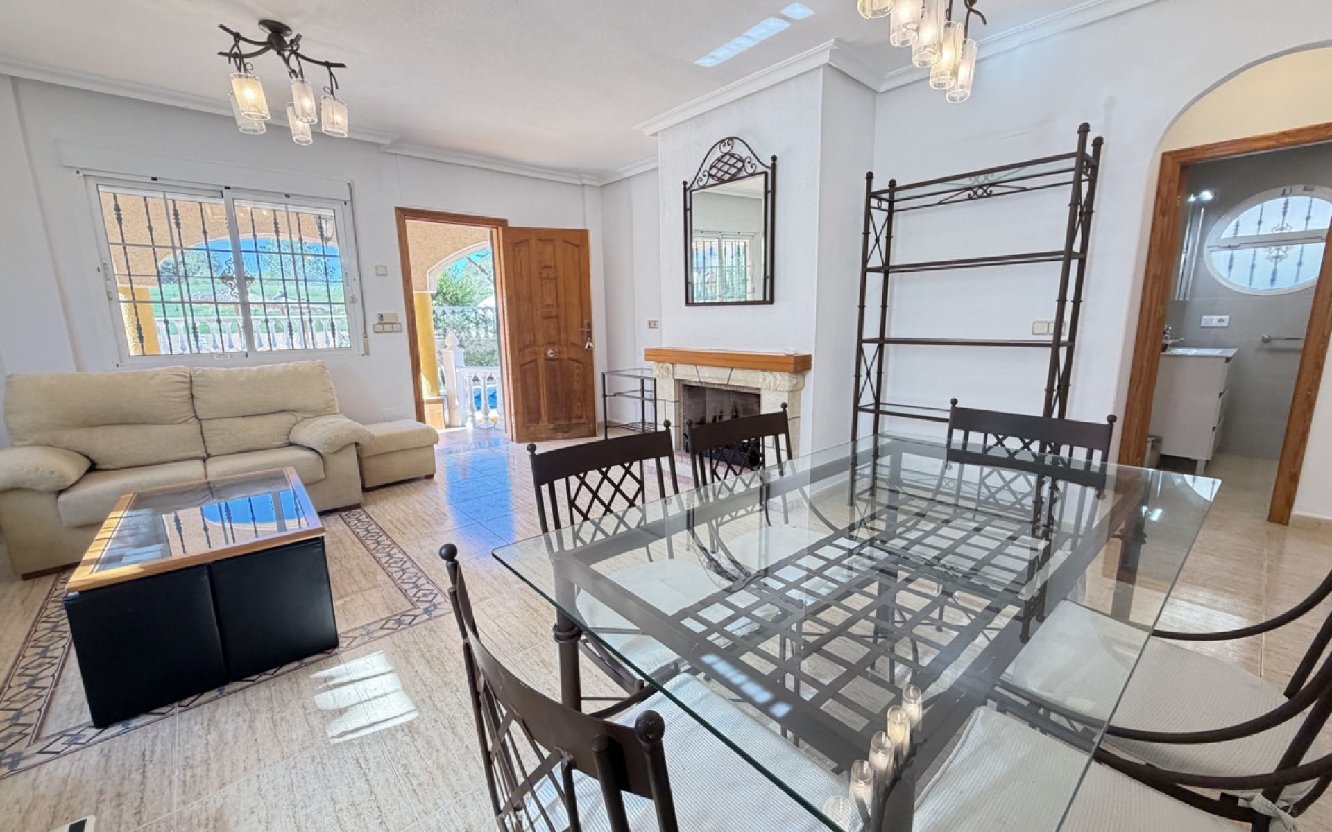 Resale - Villa - Villamartin