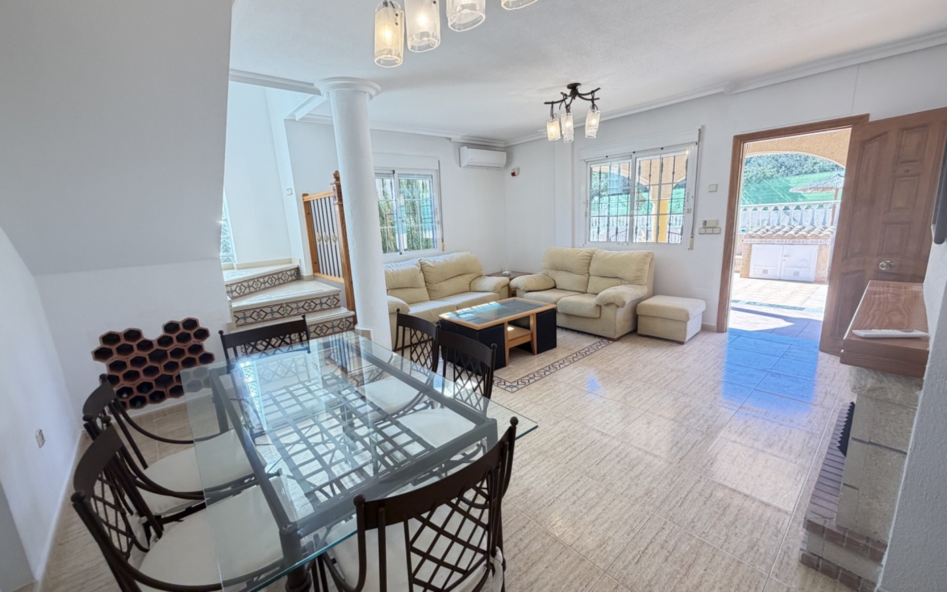 Resale - Villa - Villamartin