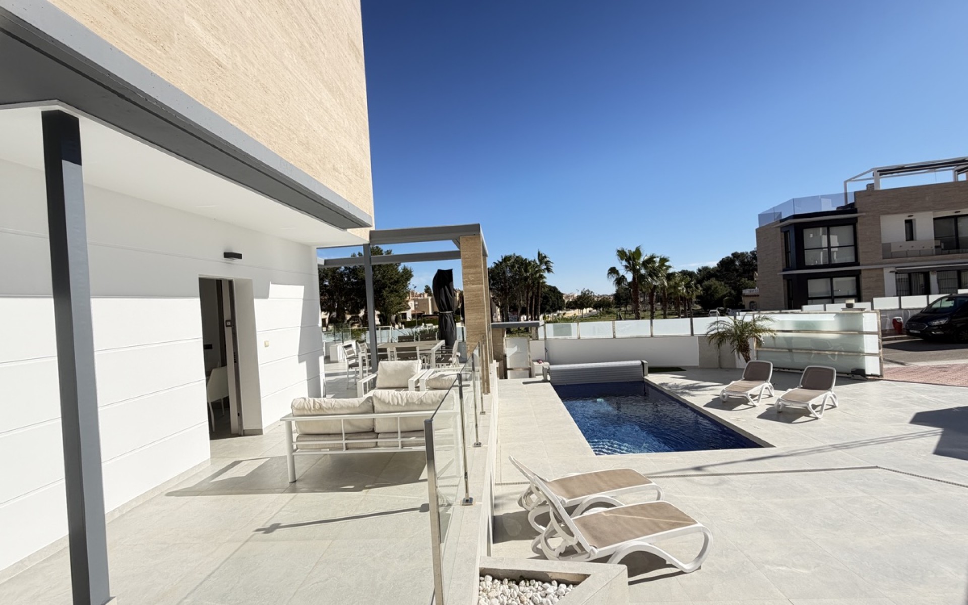 Resale - Villa - Villamartin