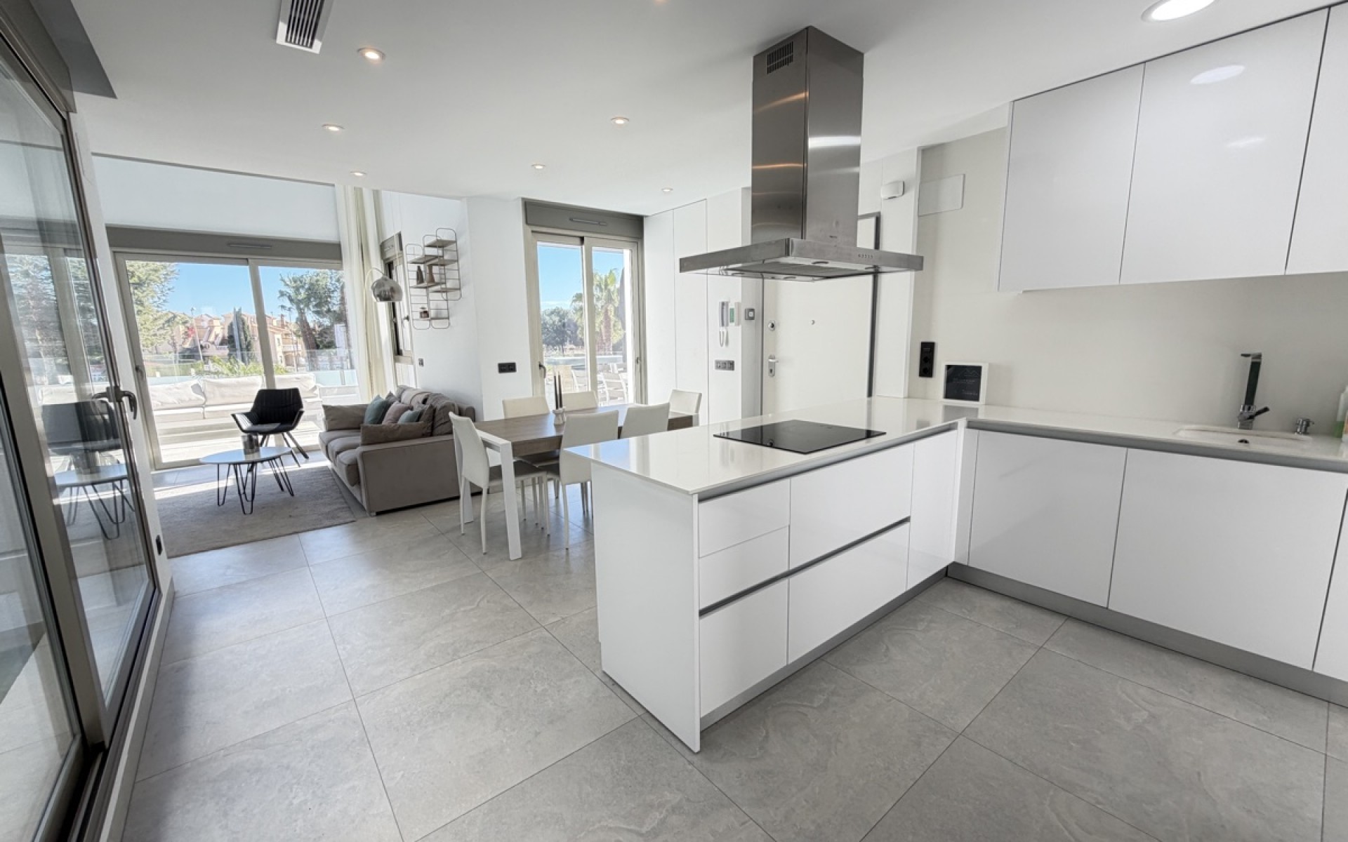 Resale - Villa - Villamartin