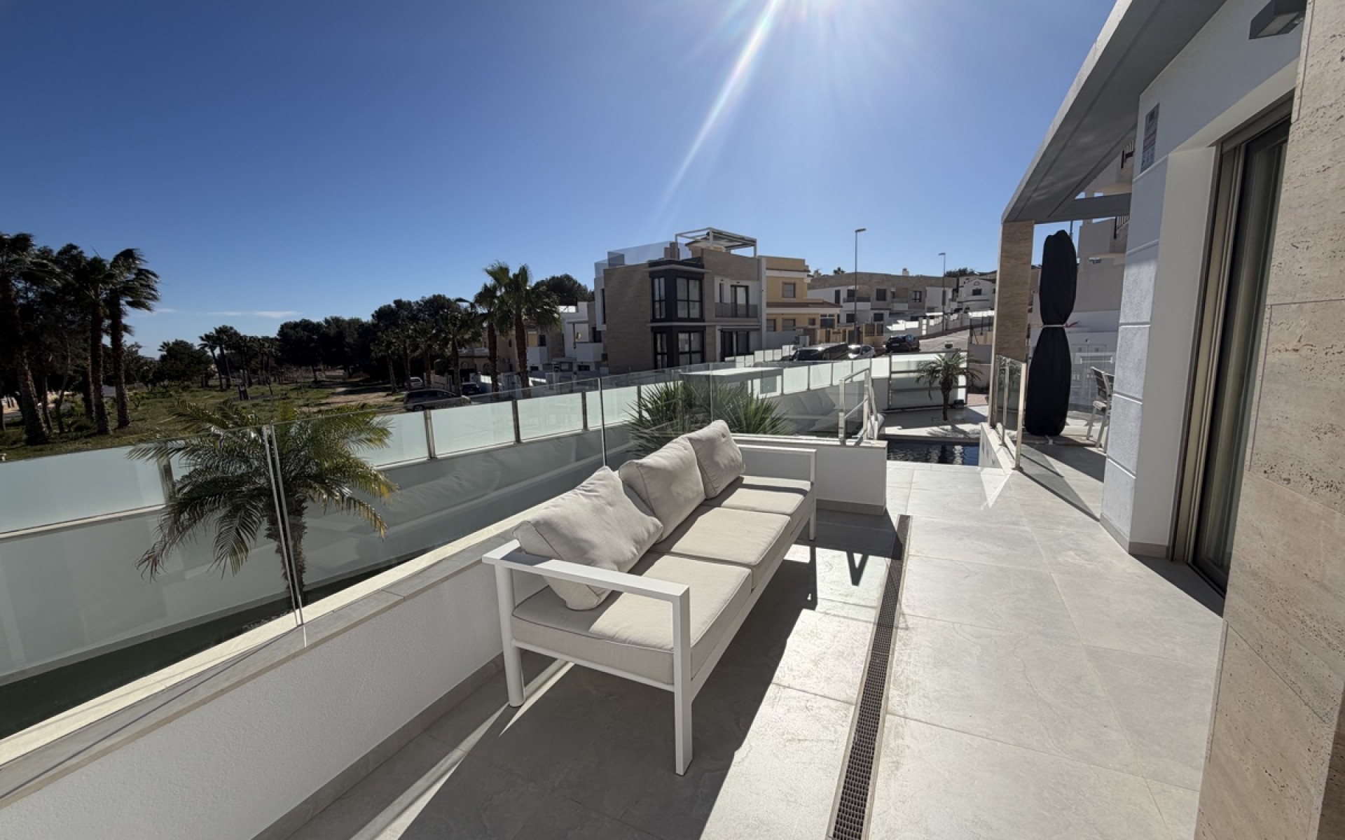 Resale - Villa - Villamartin