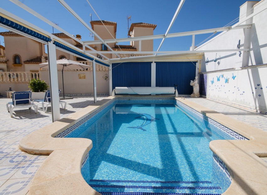 Resale - Villa - Villamartin