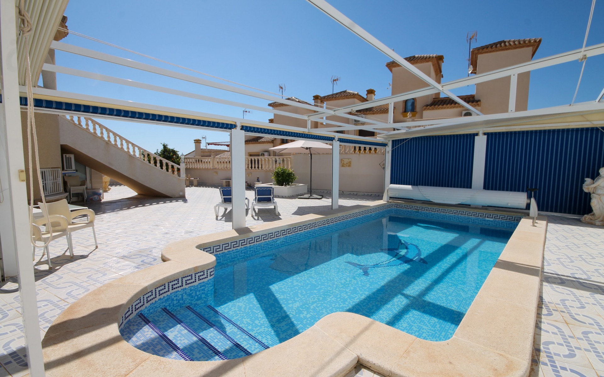 Resale - Villa - Villamartin