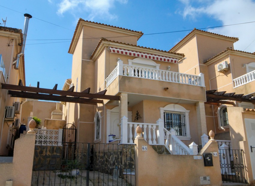 Resale - Villa - Villamartin