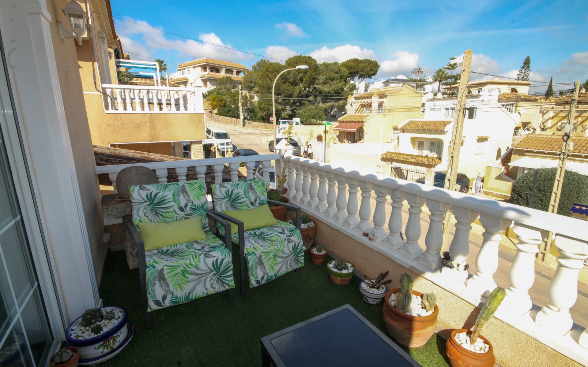 Resale - Villa - Villamartin