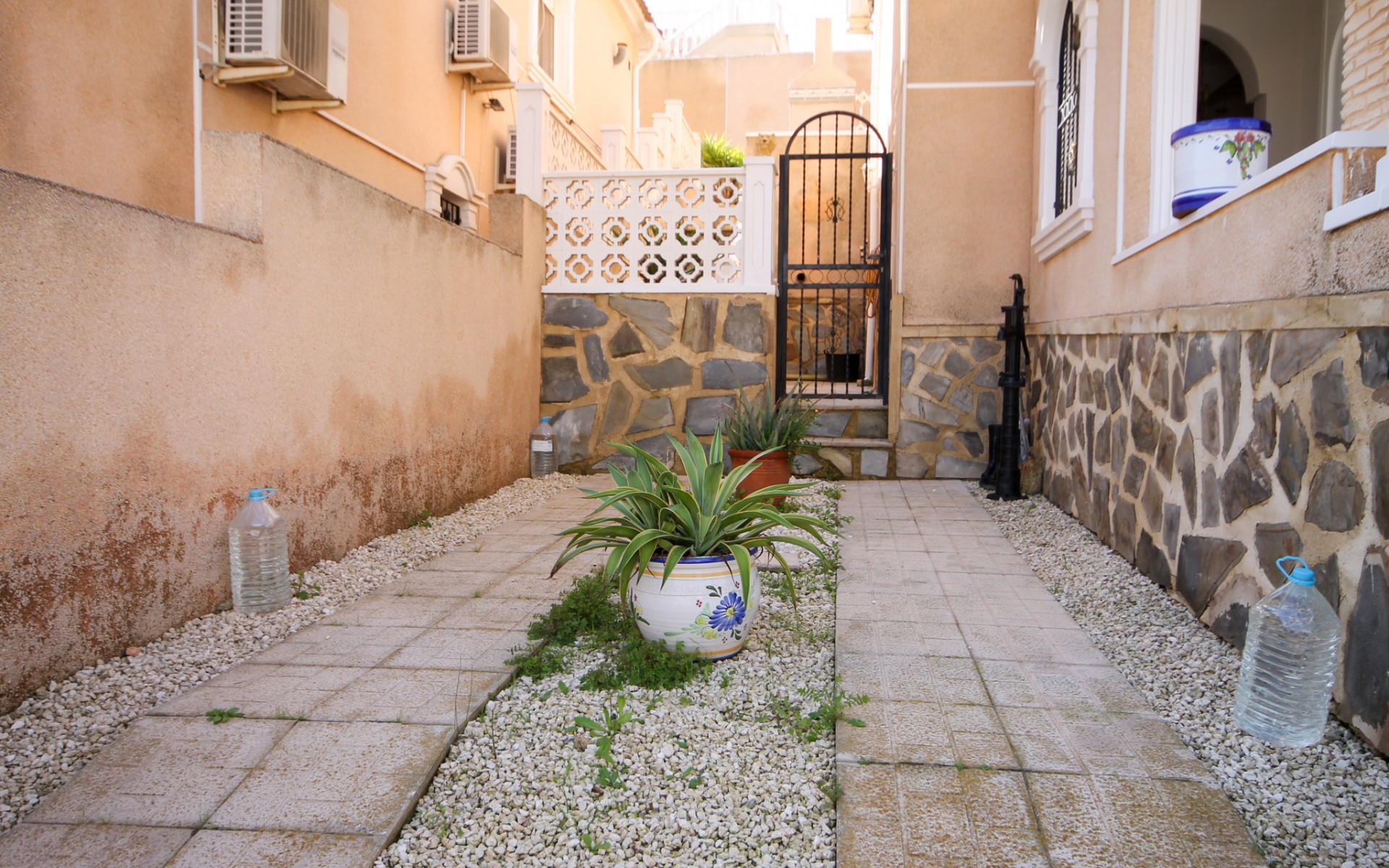 Resale - Villa - Villamartin