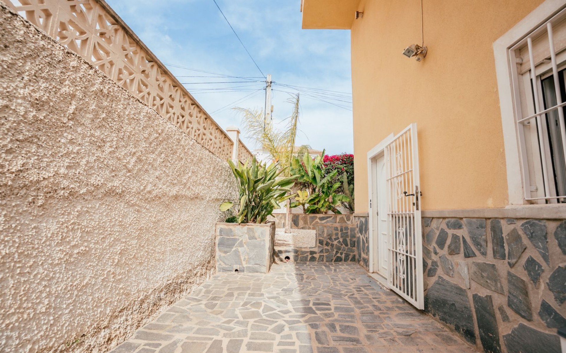 Resale - Villa - Villamartin