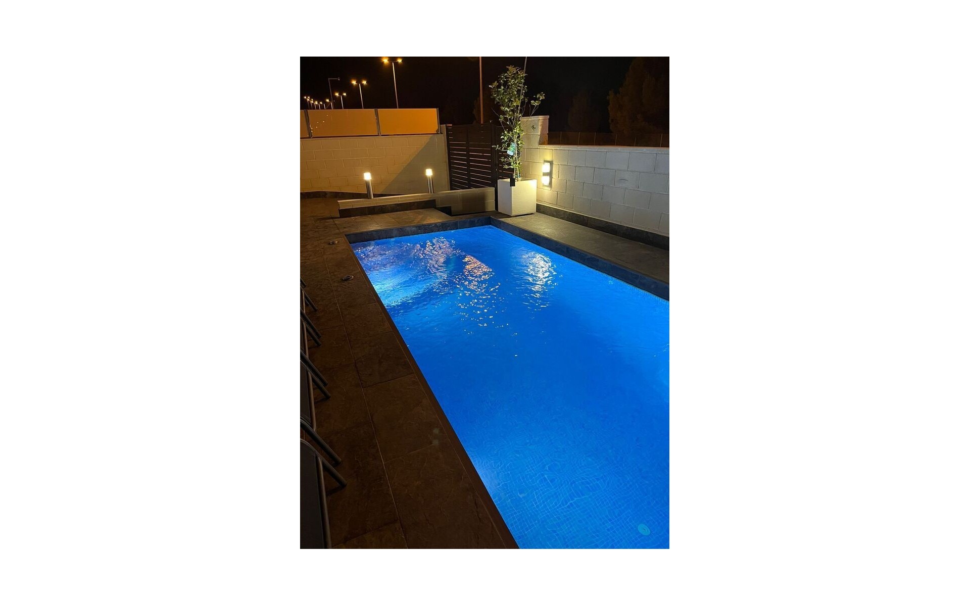 Resale - Villa - Villamartin